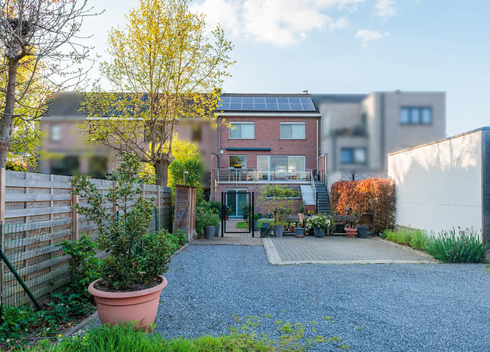 Ruime woning met praktijkruimte foto 24