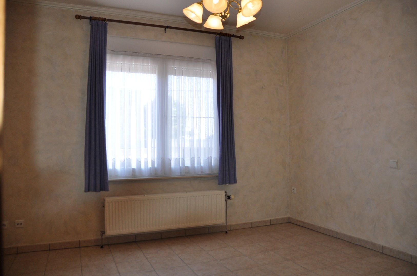 Verzorgd appartement met 2 slaapkamers in het centrum van Lendelede. foto 8