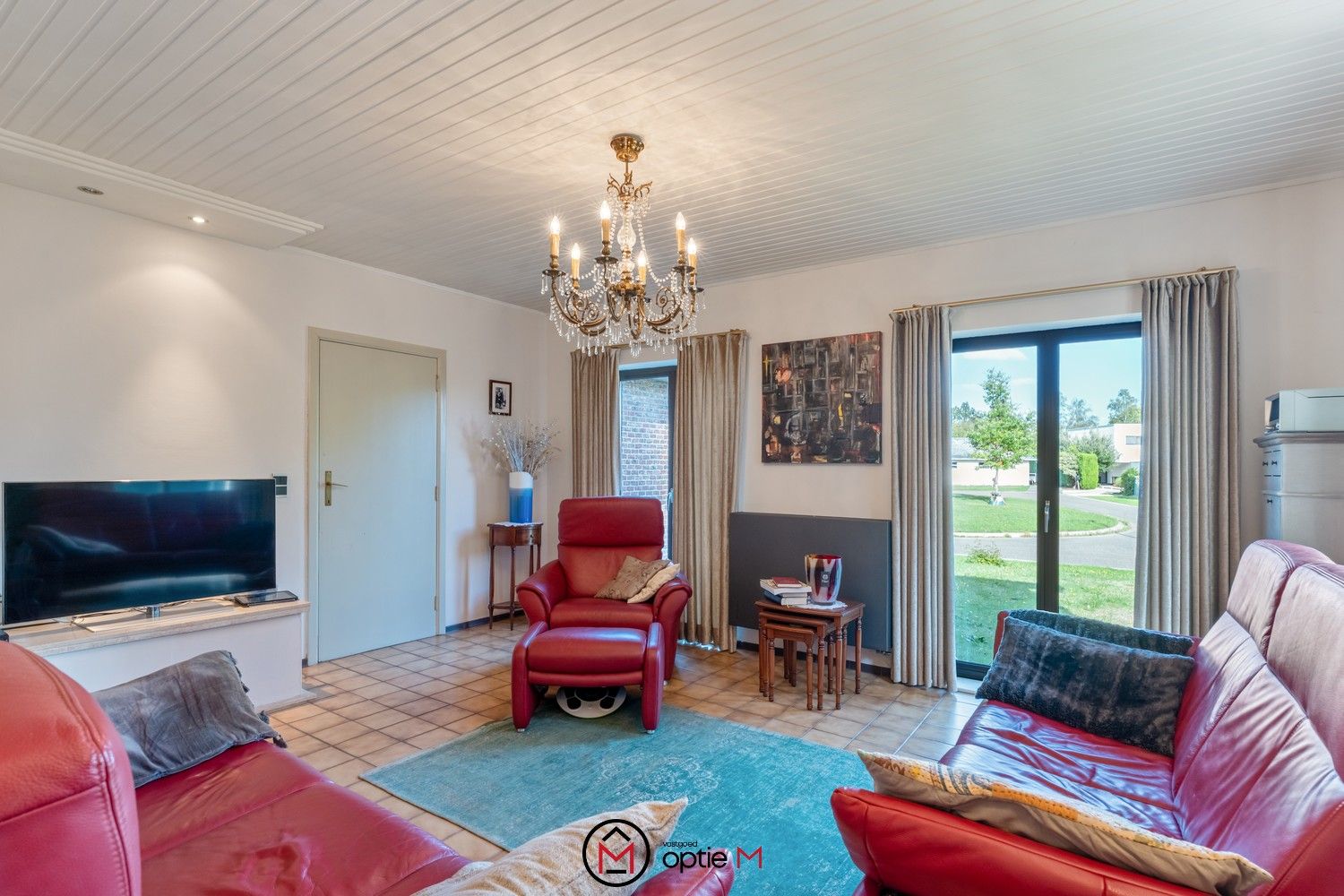 Rustig gelegen gezinswoning met 5 slaapkamers en garage foto 7