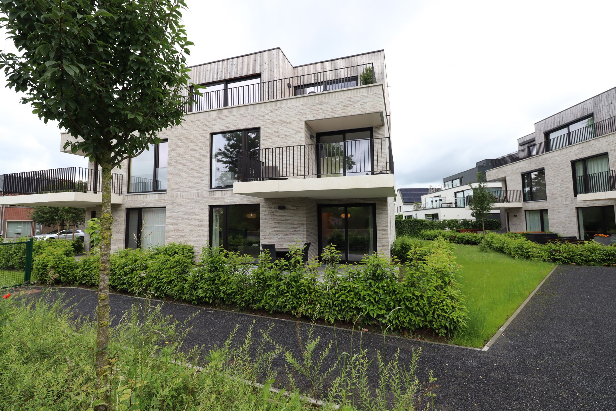 Gelijkvloers appartement met 2 slpk en terras foto 2