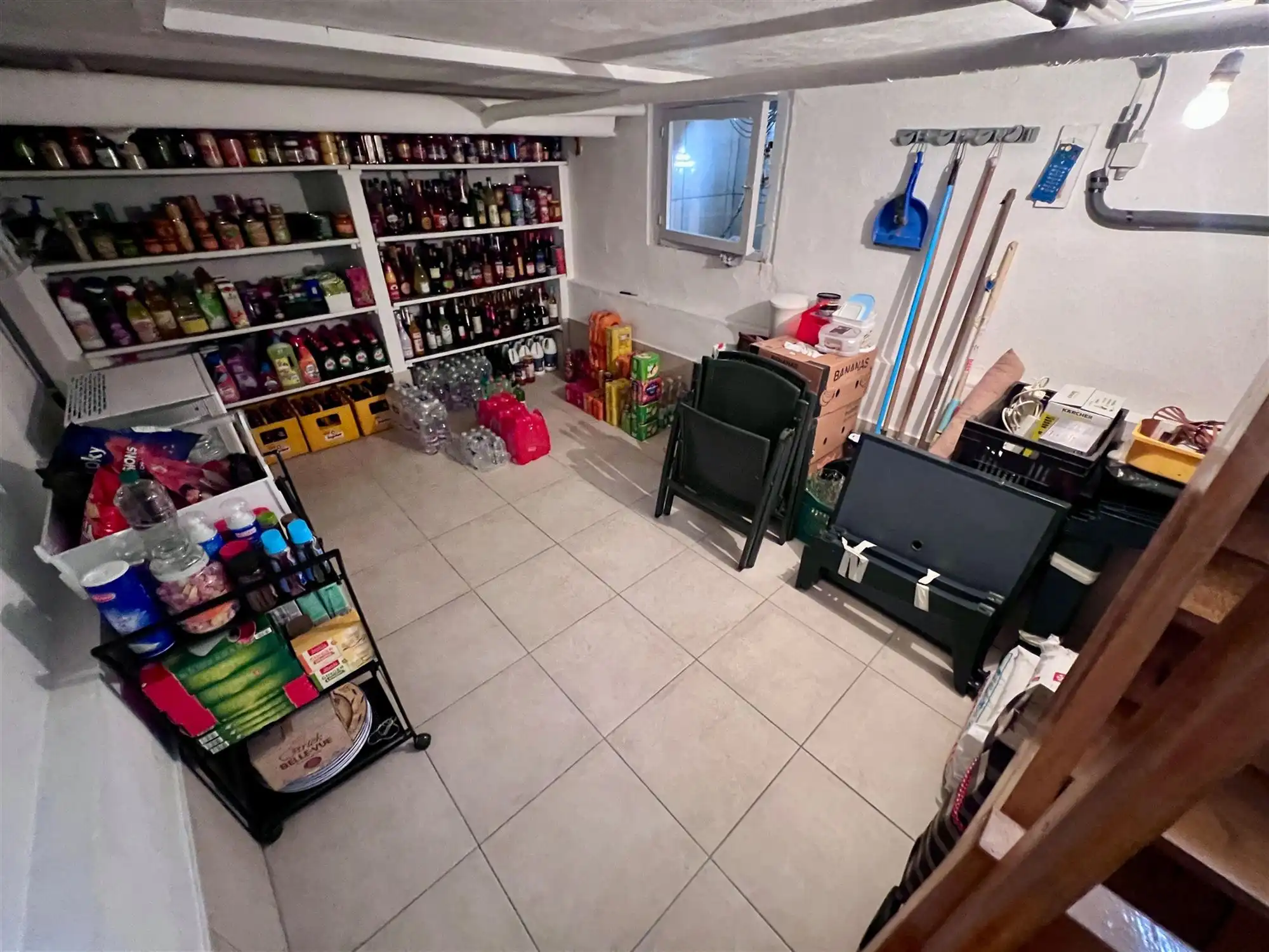 Degelijke halve losbouw met 4 slpks, (voor)tuin en garage foto 11