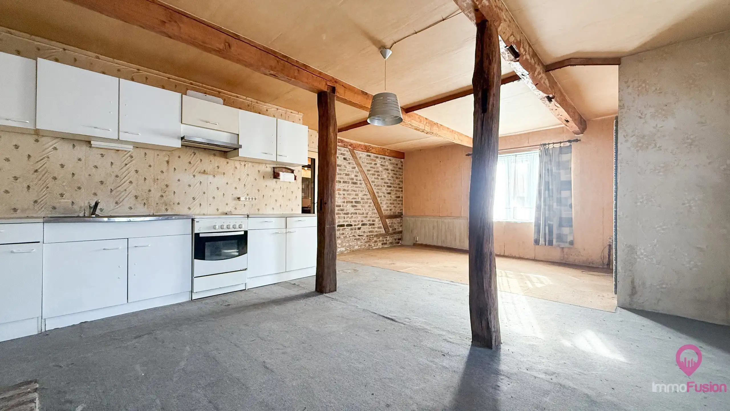 Te renoveren woning gelegen op een doodlopende straat! foto 16