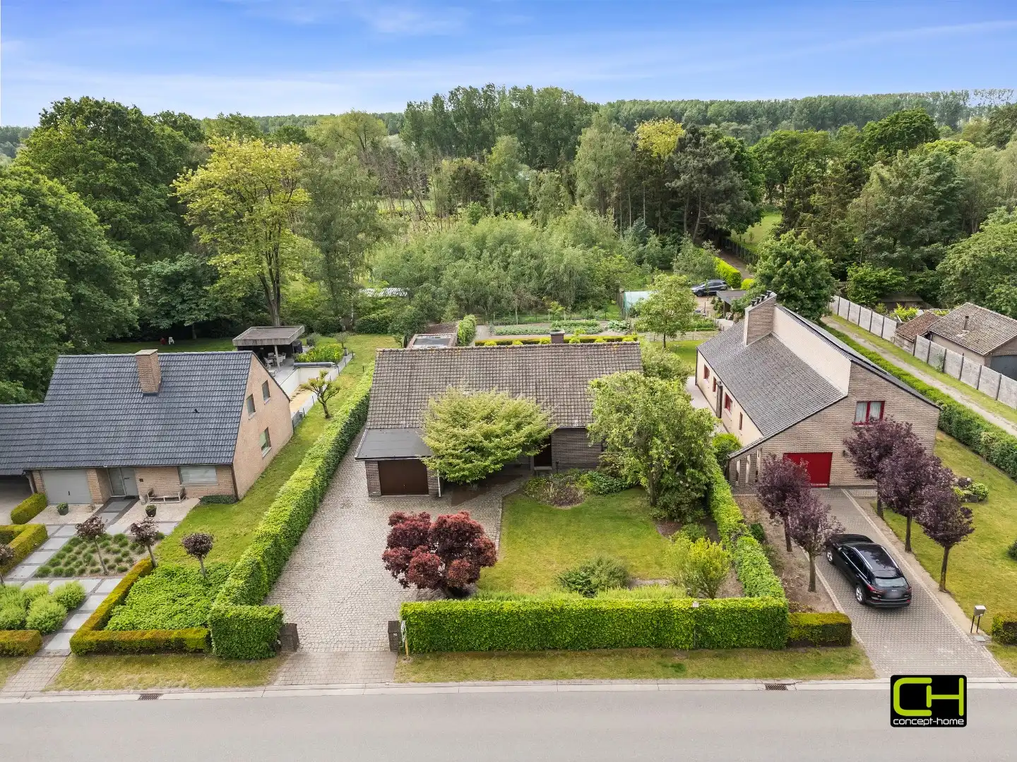 Rustig gelegen open bebouwing met ruime tuin in het groene Sint-Kruis-Winkel foto 3