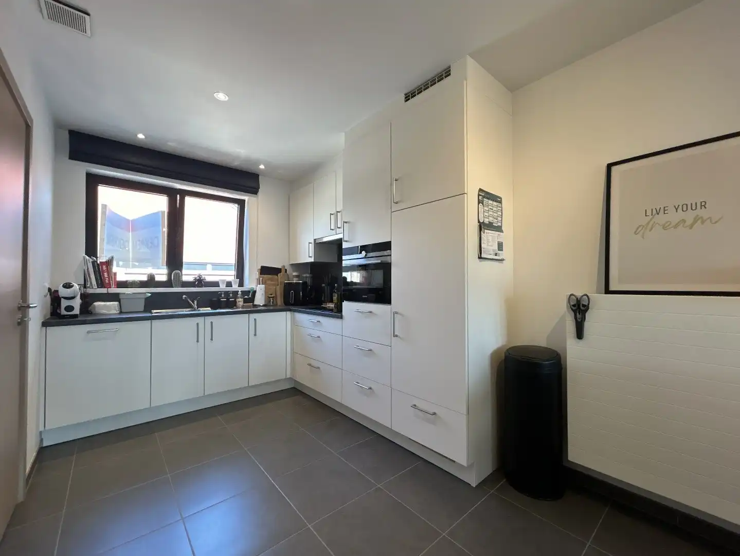 Duplexappartement met 2 slaapkamers in hartje Haacht foto 6