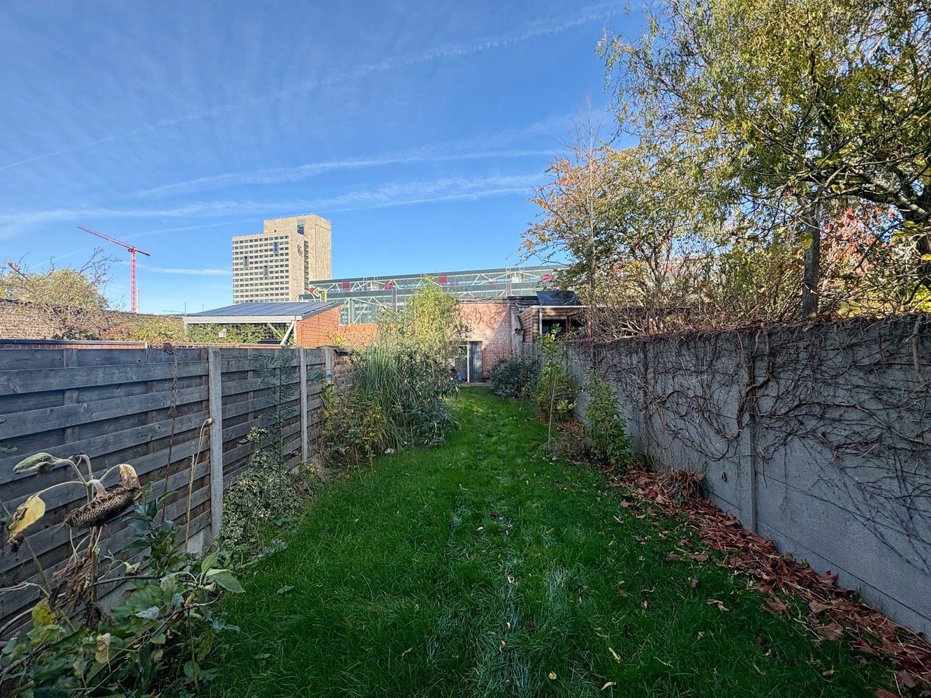 Gerenoveerde interbellum burgerwoning met 4 slaapkamers en grote tuin. foto 8