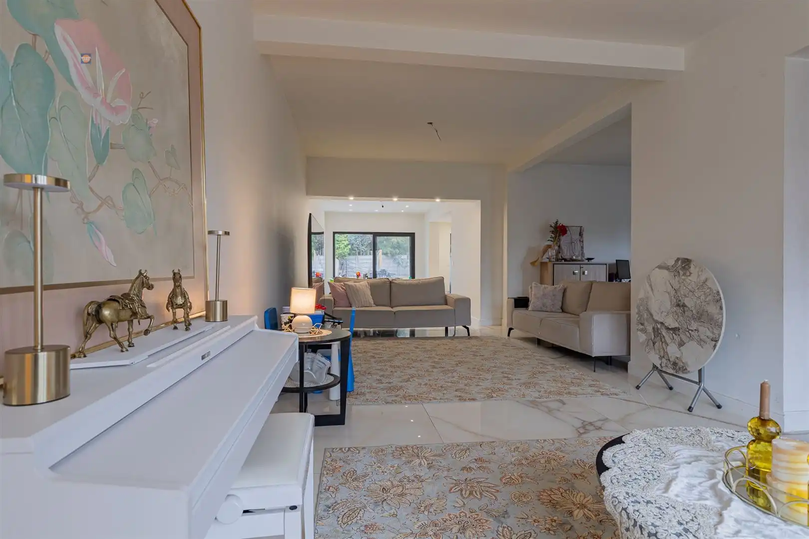 Ruime halfopen woning met grote tuin en 3 slaapkamers foto 6