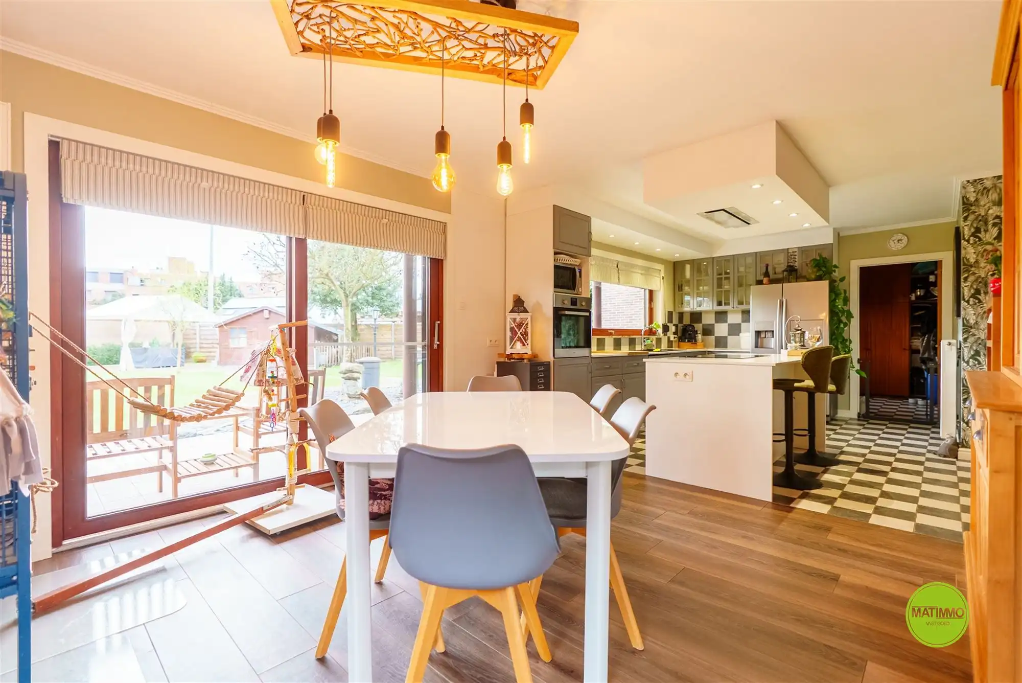 Gerenoveerde gelijkvloers met 3 slaapkamers te Heppen  foto 7