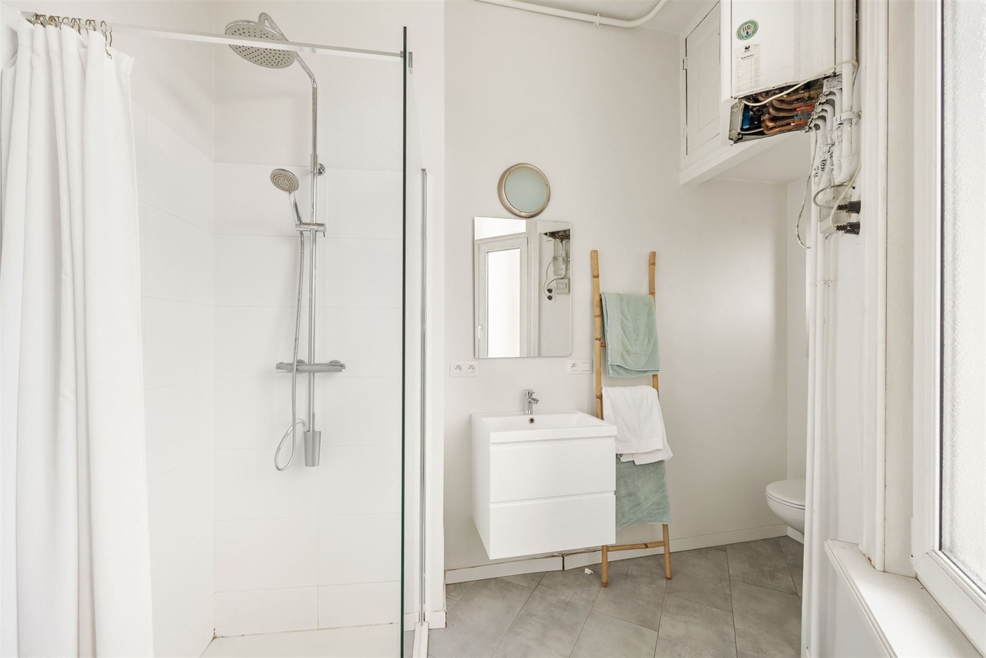 Charmant en lichtrijk appartement op de Lambermontplaats foto 8