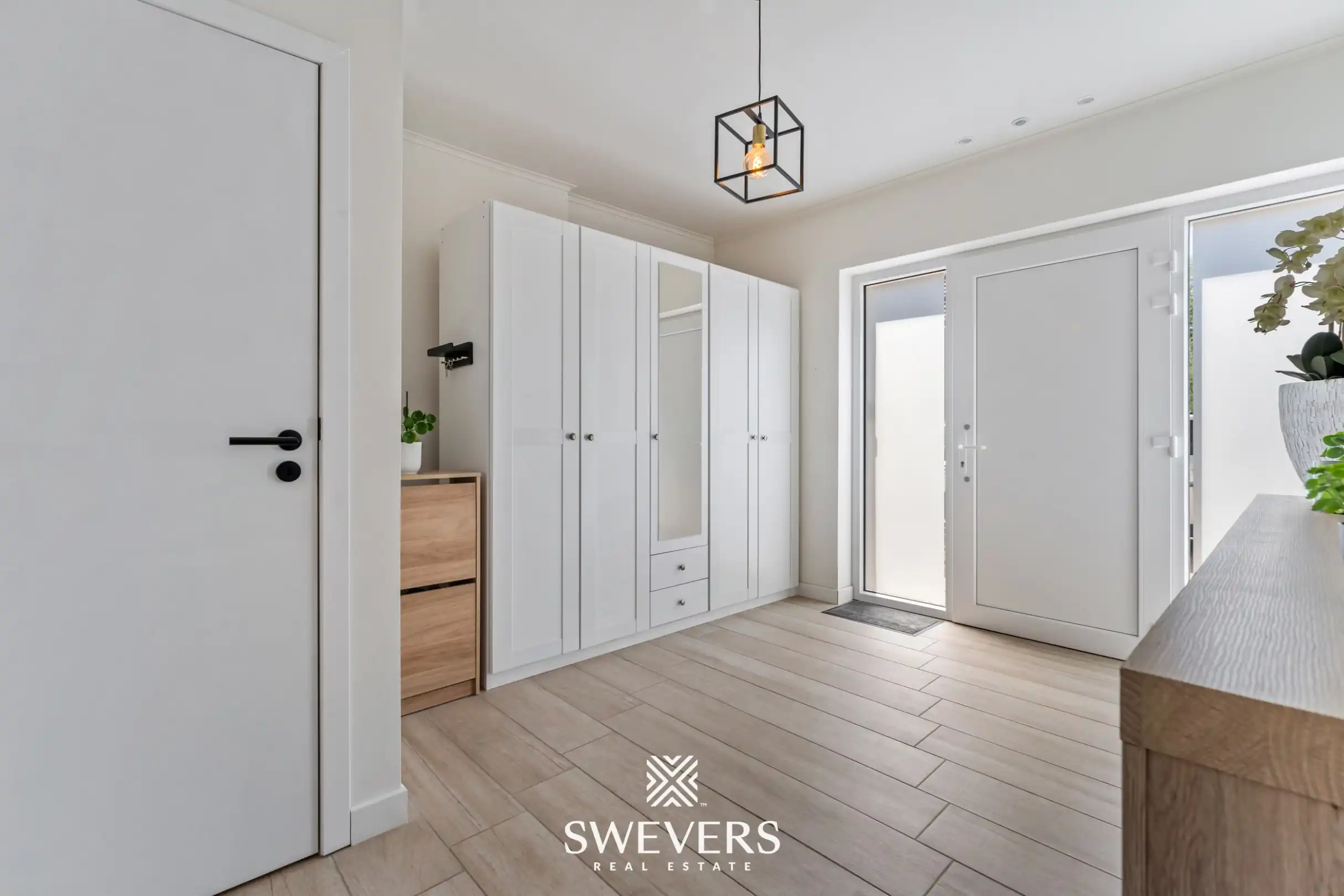 Instapklare, volledig gerenoveerde rijwoning met 3 slaapkamers en ruime tuin in Wellen foto 12