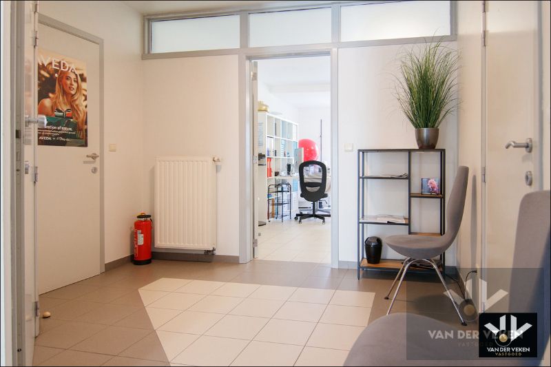 Ruime woning met stadstuin aan Hasseltse stadsrand foto 2