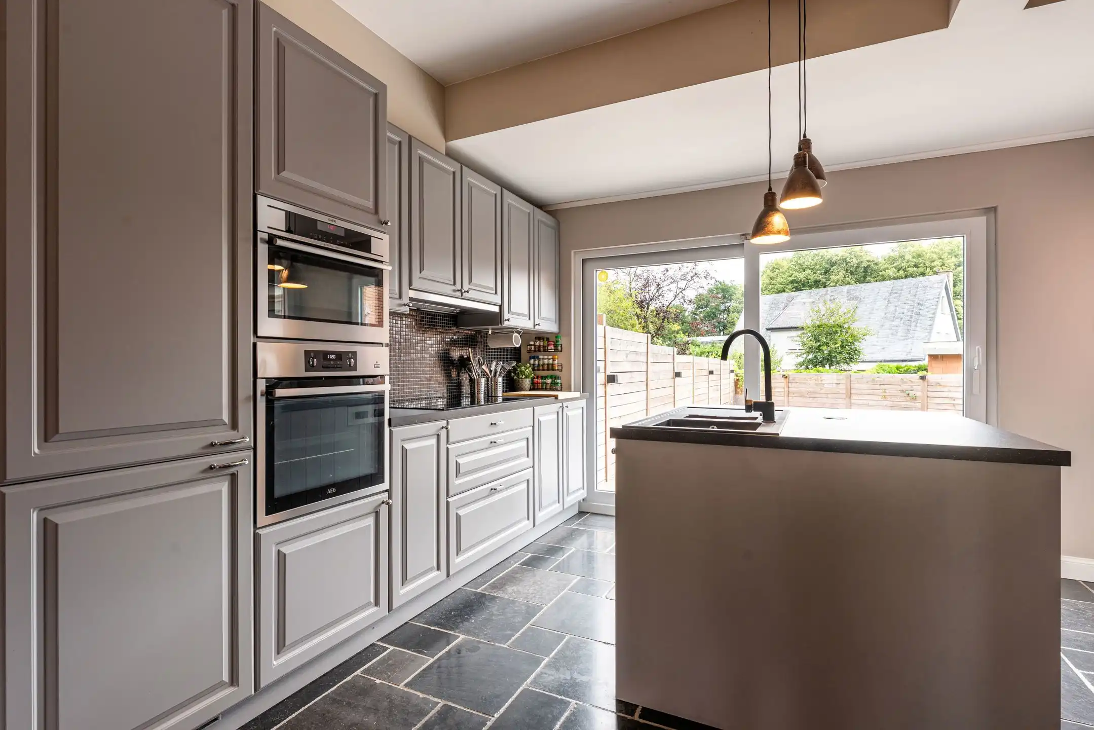 Recent gerenoveerde woning op toplocatie  foto 9