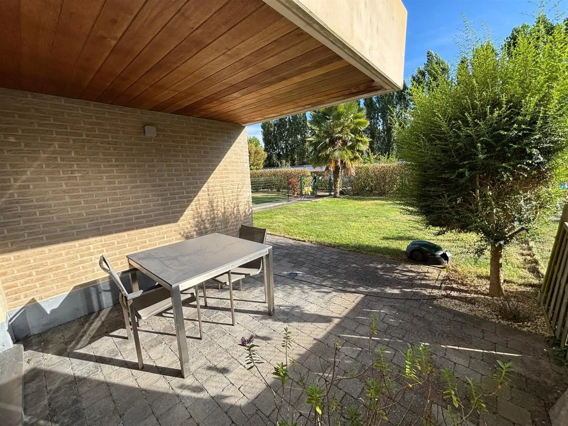Gemeubeld appartement met twee slaapkamers en tuin in Gijzegem foto 18