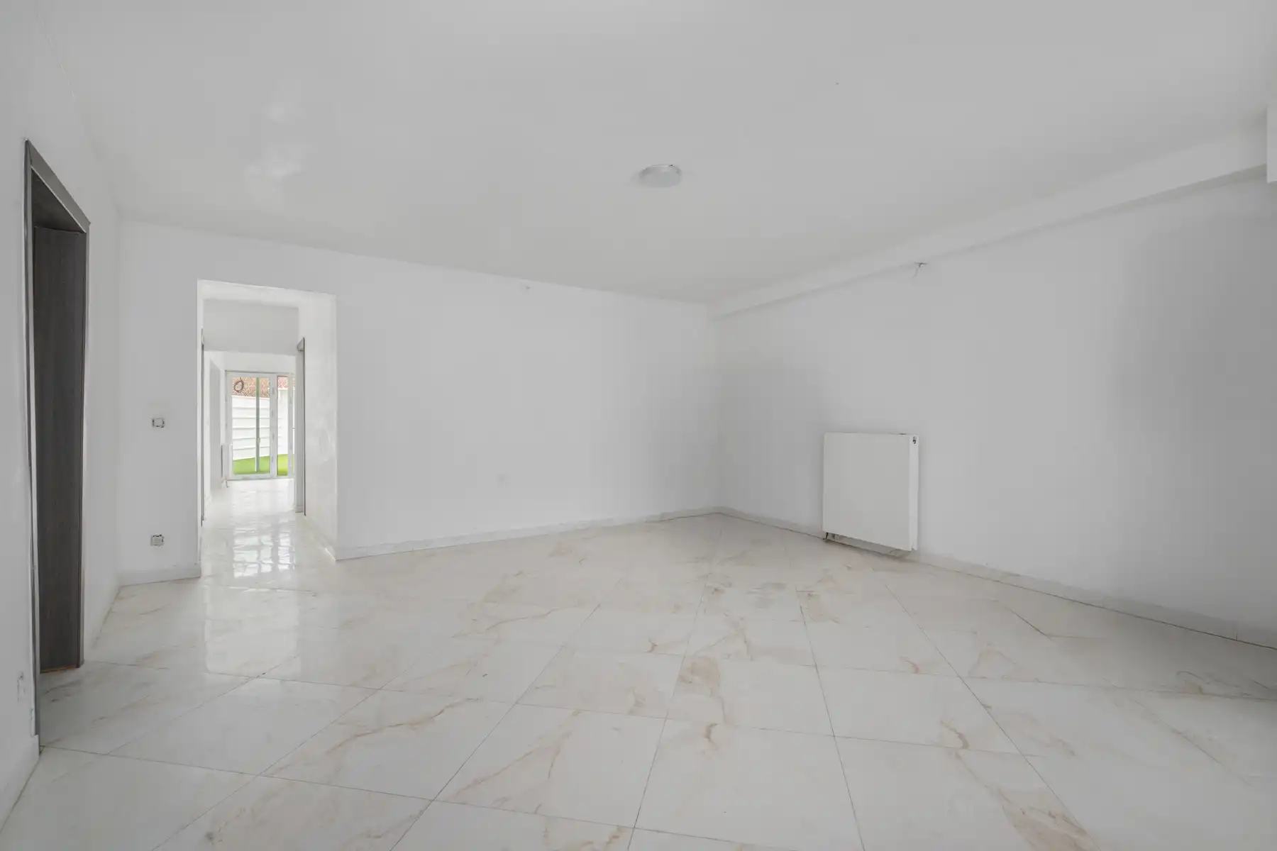 Gelijkvloers appartement 152 m² met tuin van 60 m² foto 6