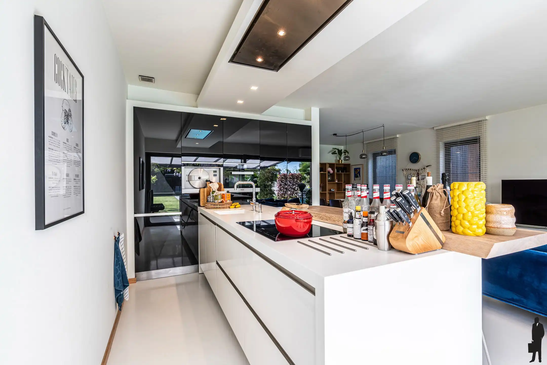 Luxueuze halfopen woning met verwarmd zwembad foto 9