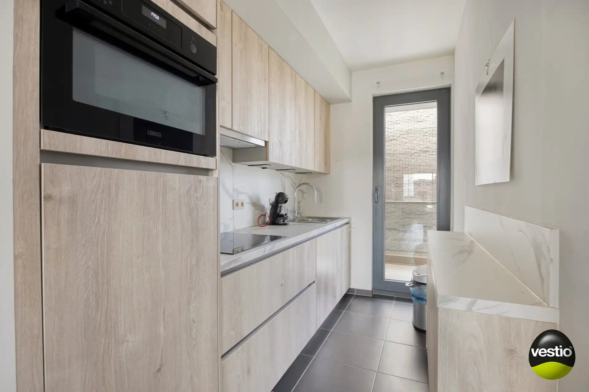 Smaakvol, kwalitatief afgewerkt 2 slaapkamer appartement met terras. foto 6