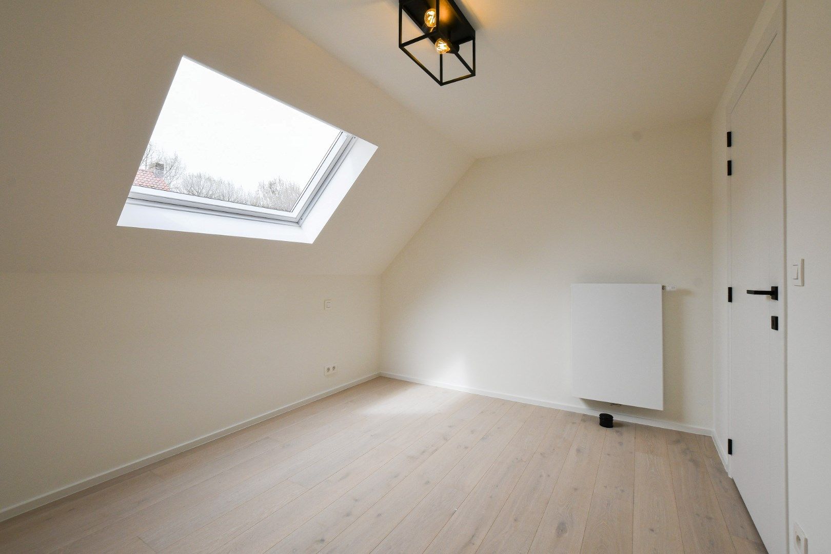 Prachtige gerenoveerde villa in het hart van Lissewege – wonen in stijl en comfort! foto 21