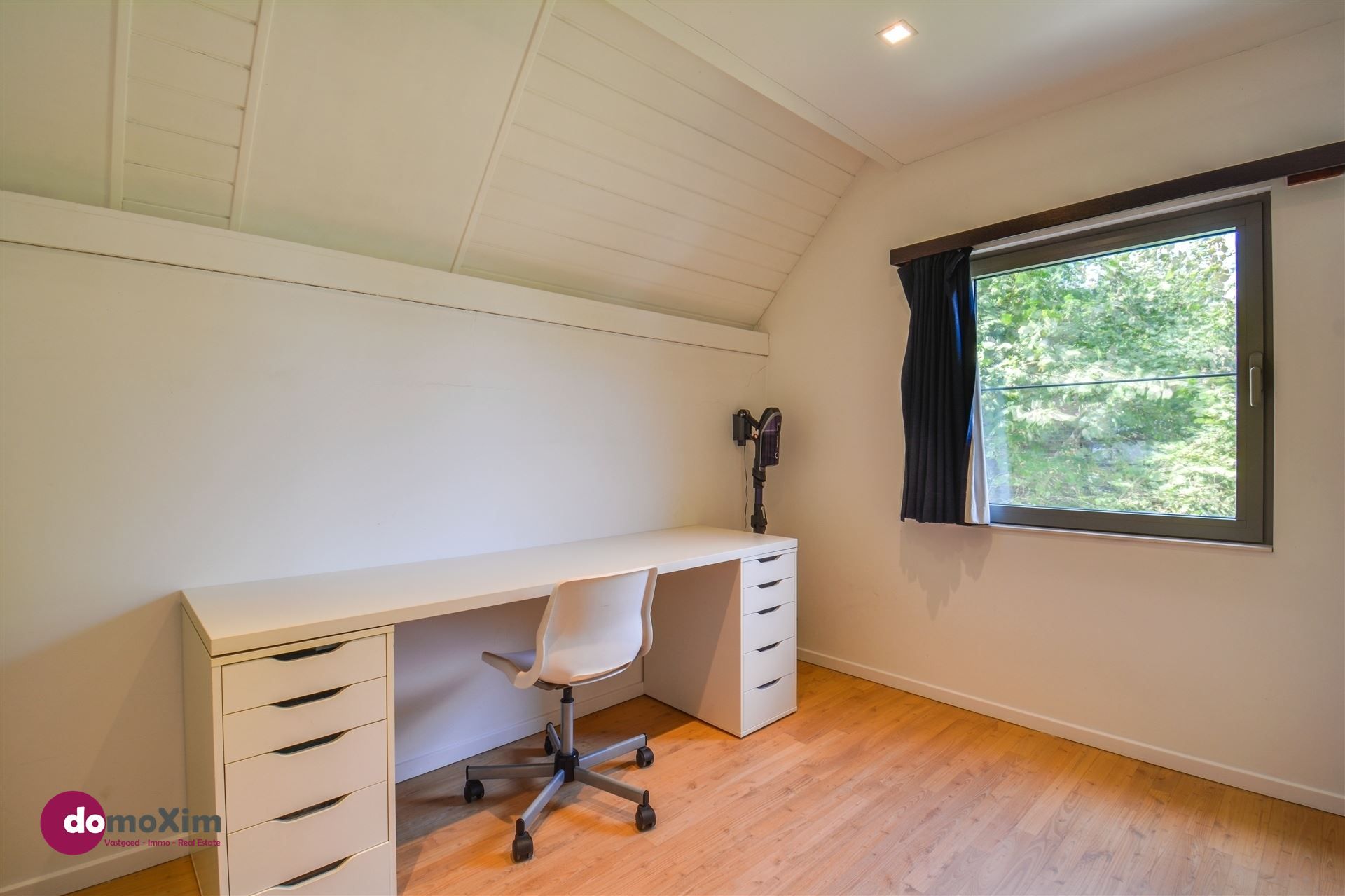 Speelse, vrijstaande woning met 384 m² woonplezier en een ZW-gerichte tuin vol privacy foto 18