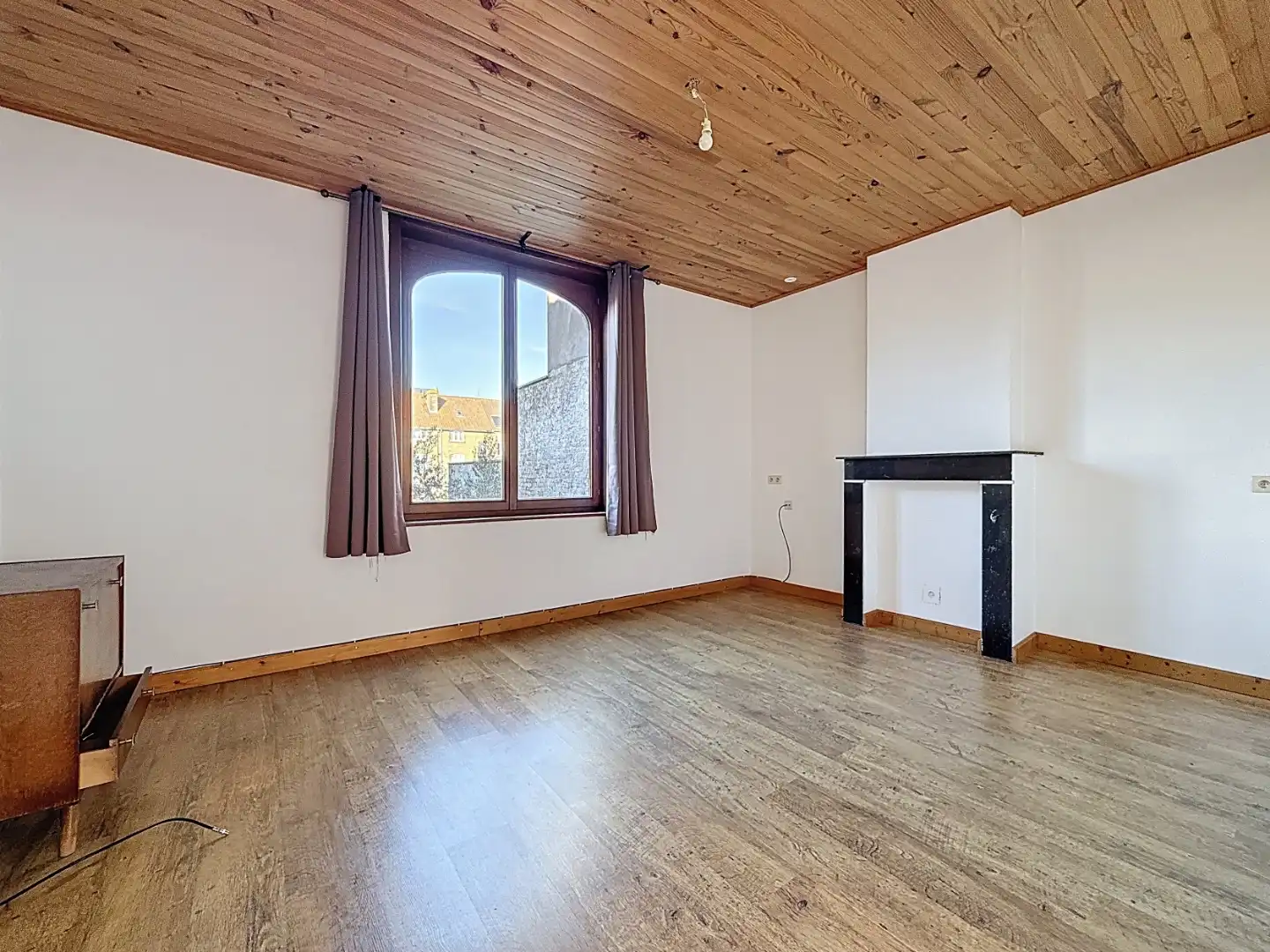 Handelspand met woonst en veel potentieel op toplocatie in Nieuwpoort-Stad foto 8