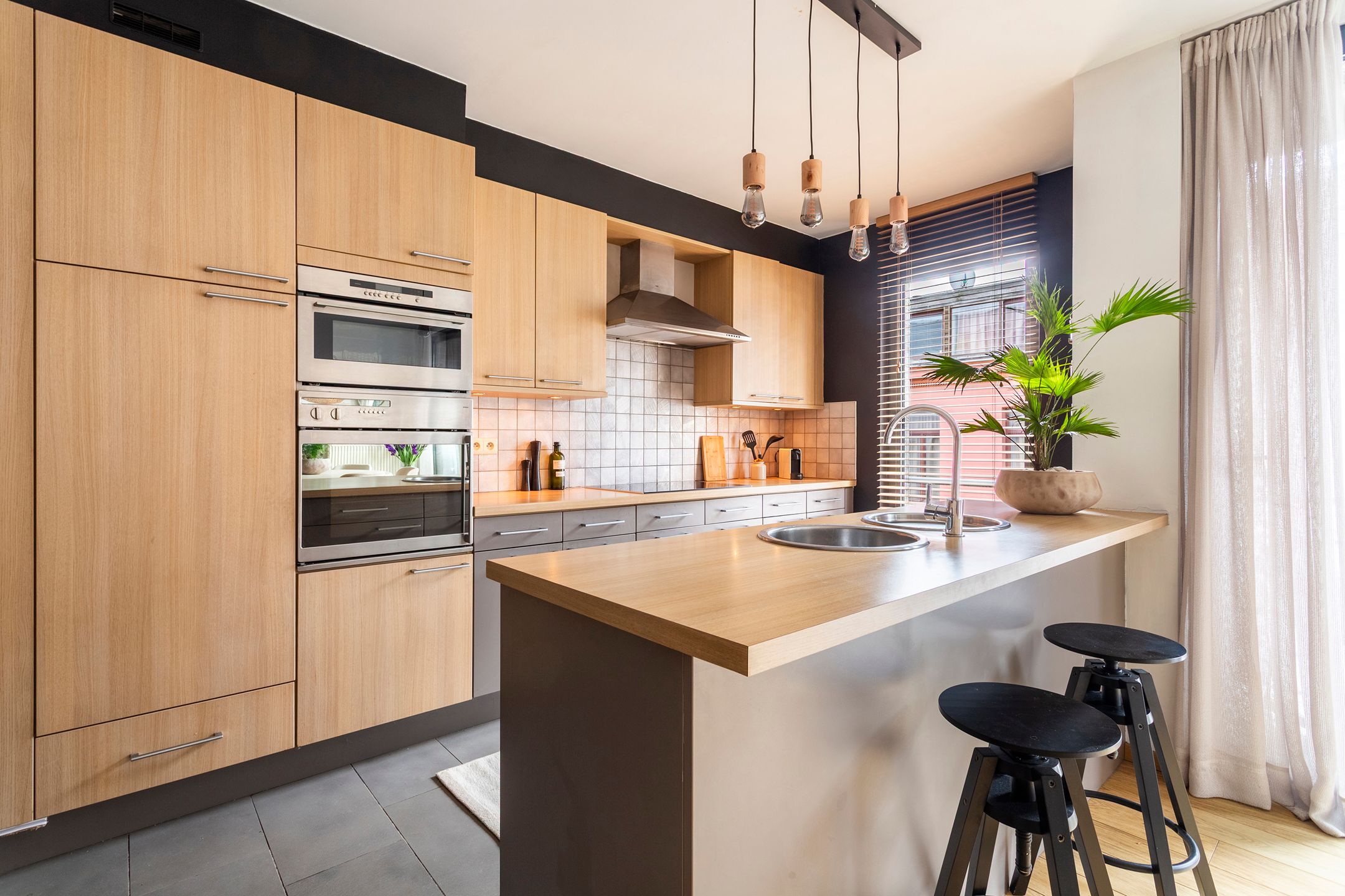 licht appartement met 2 terrassen pal op het Zuid foto 7