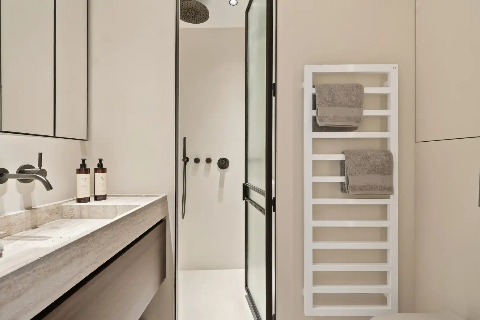 Milenka - Duplex-penthouse 8e + 9e verdieping – Iconisch wonen boven Het Zoute foto 27