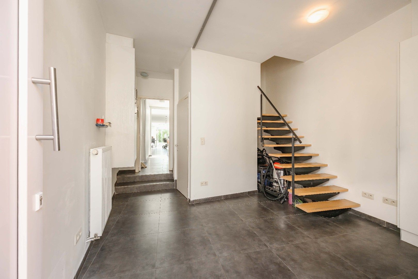 PERFECT INSTAPKLARE WONING MET TUIN EN 3 SLPKS IN HARTJE ROESELARE foto 7