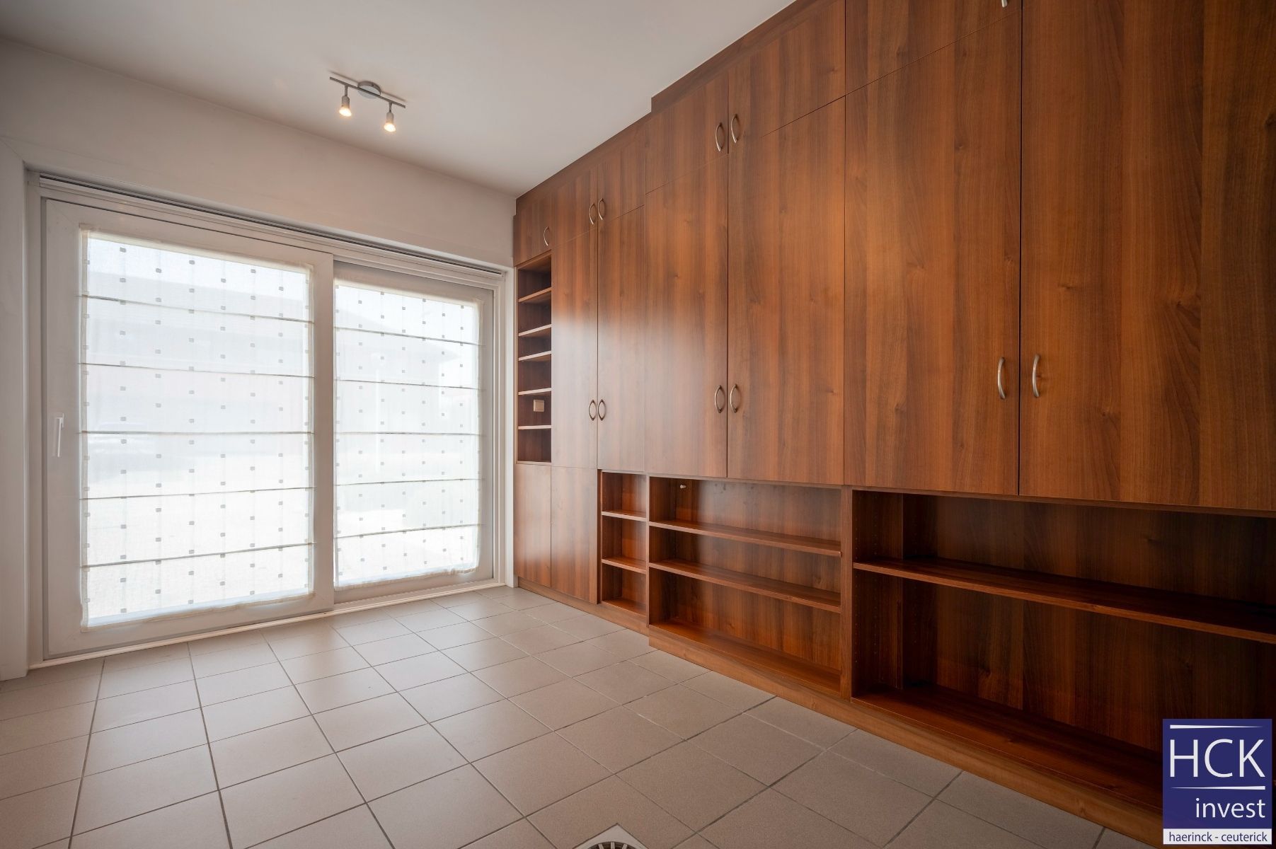 KRUISHOUTEM - Instapklare woning met 3 SLPK. én zongerichte tuin foto 10
