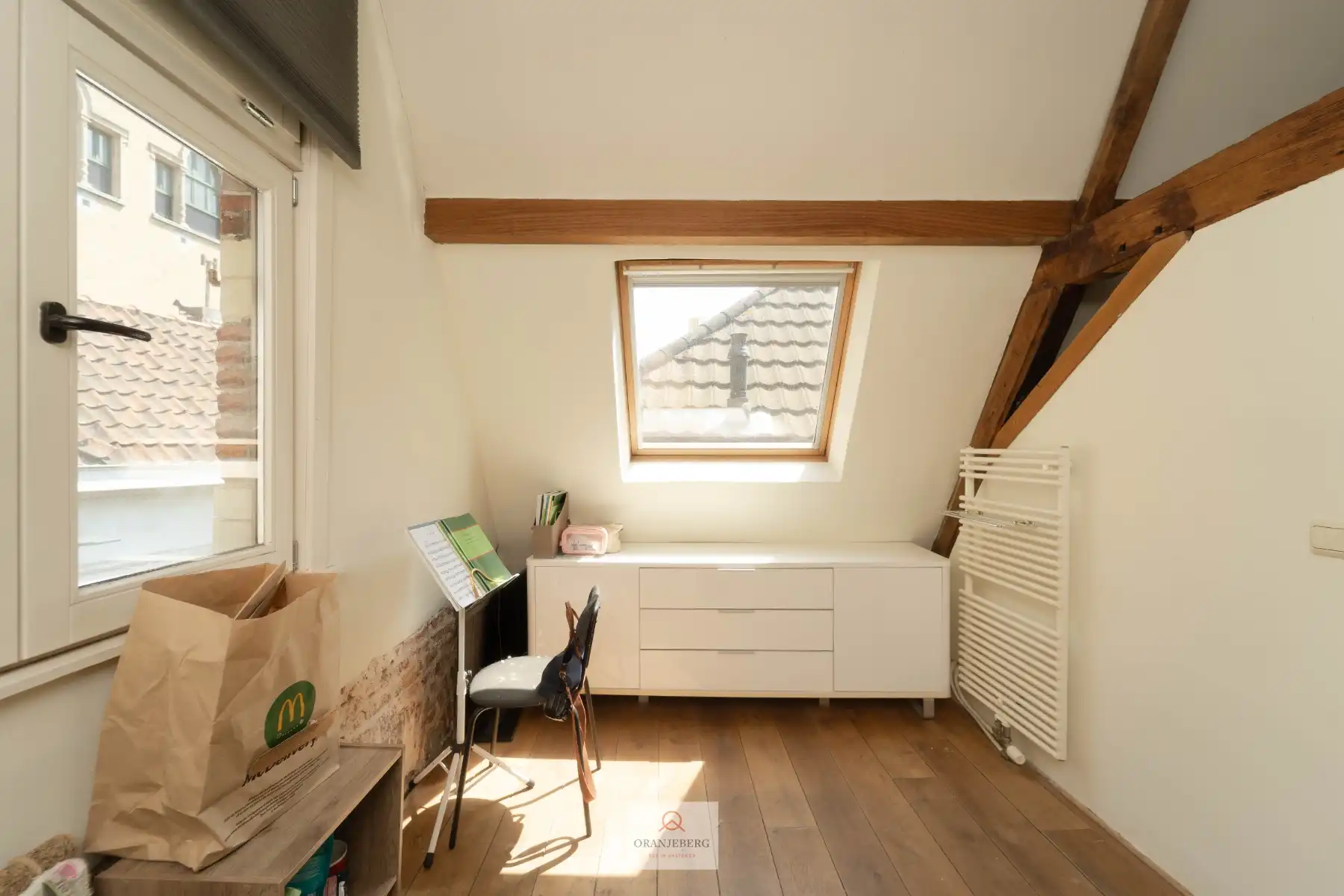 Charmant duplex appartement met ruim terras op toplocatie in het centrum foto 17