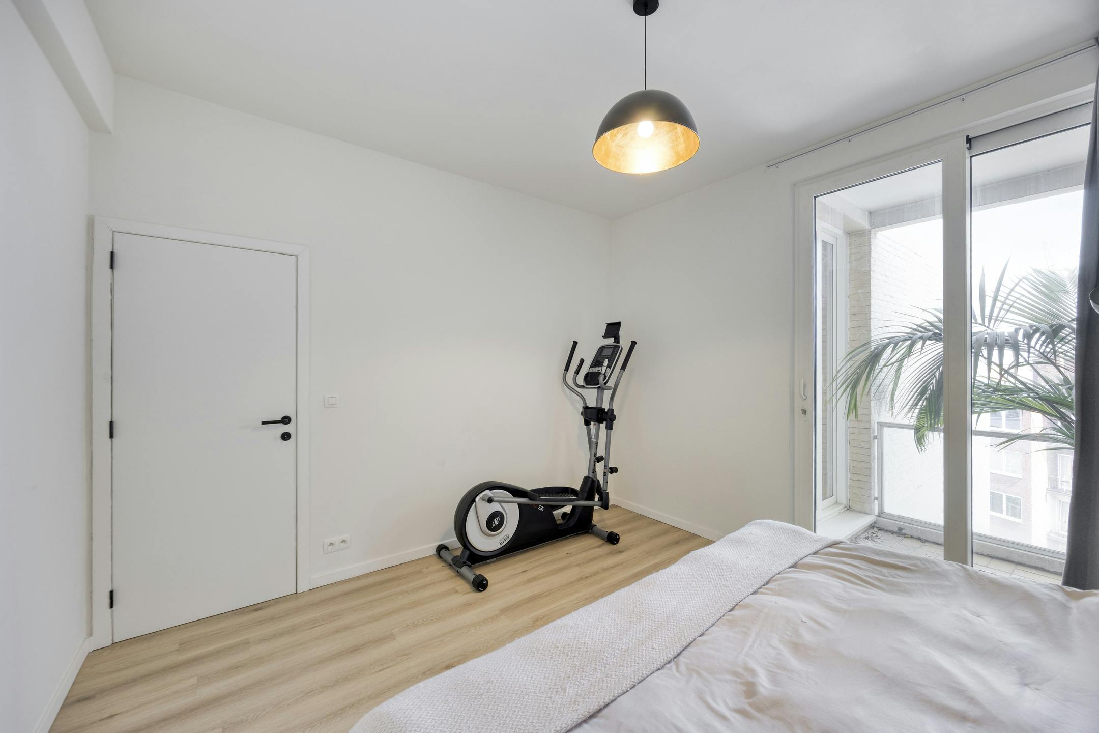 Uniek appartement met 3 slaapkamers te koop in Antwerpen foto 18