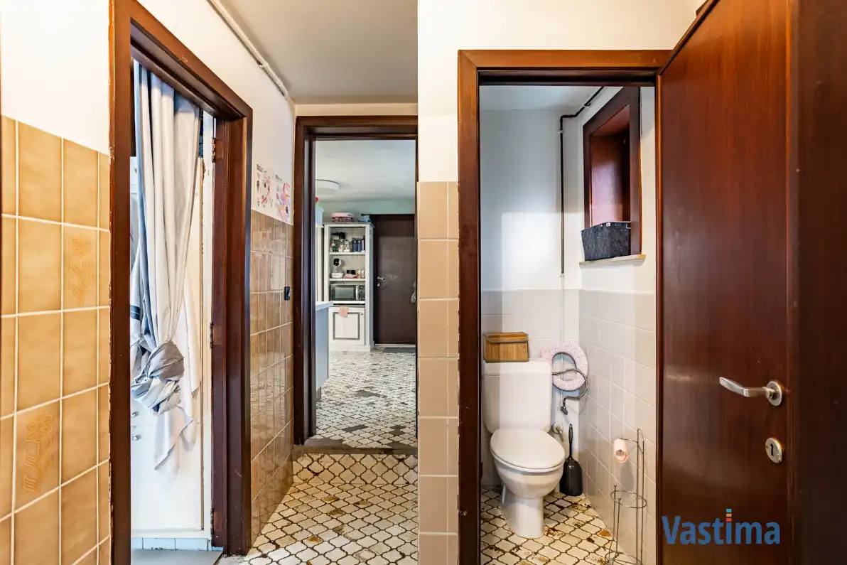 Uniek pand bestaande uit 2 woongelegenheden, garage en buitenruimte foto 19