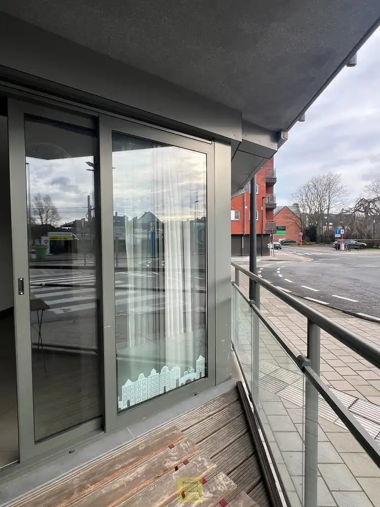 Instapklaar gelijkvloers - 2 slaapkamers - Op toplocatie foto 6