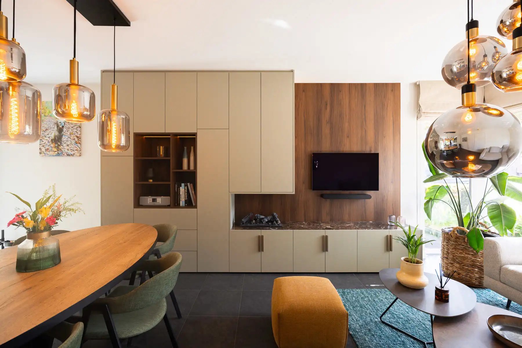 Recente en energiezuinige woning in een groene oase foto 3