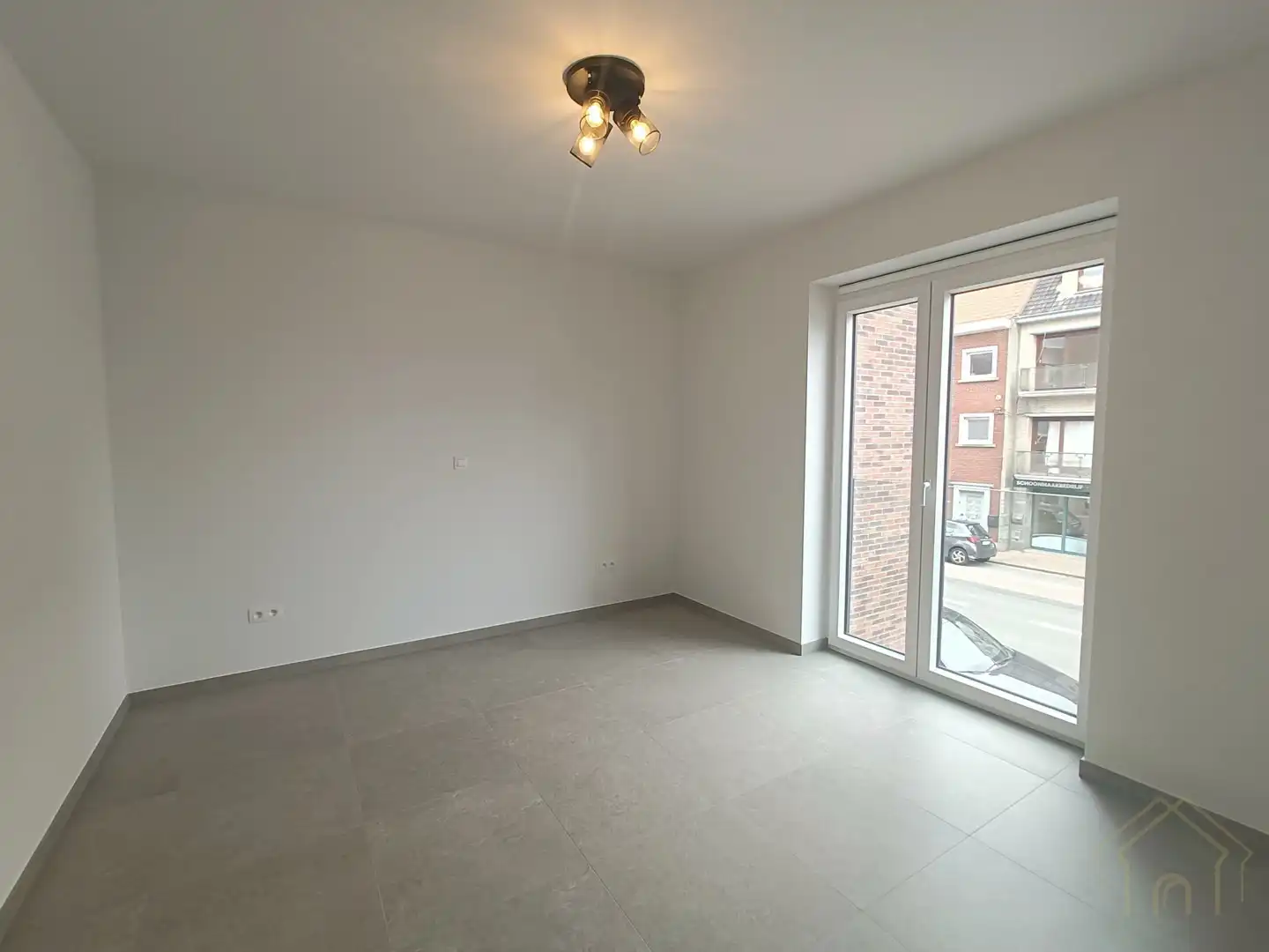 Afgewerkt modelappartement met twee slaapkamers foto 8
