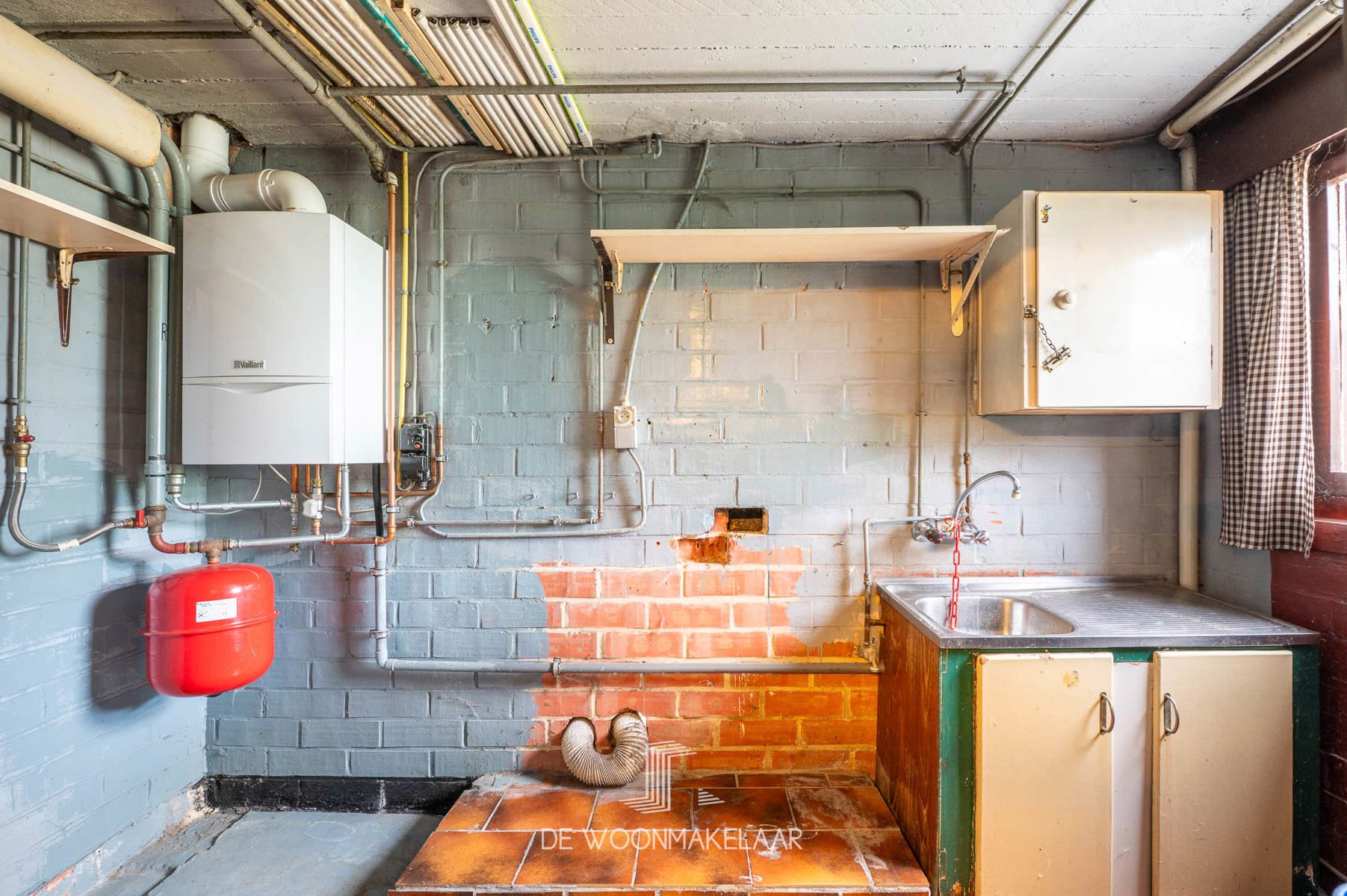 Halfopen bel-etage met 3 slaapkamers, tuin en magnifiek zicht foto 18