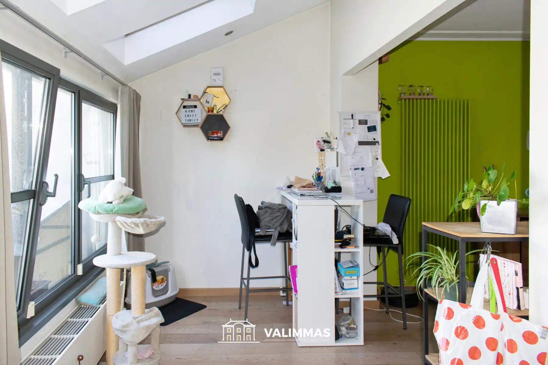 Welgelegen en instapklare woning met gezellige tuin & garage foto 6