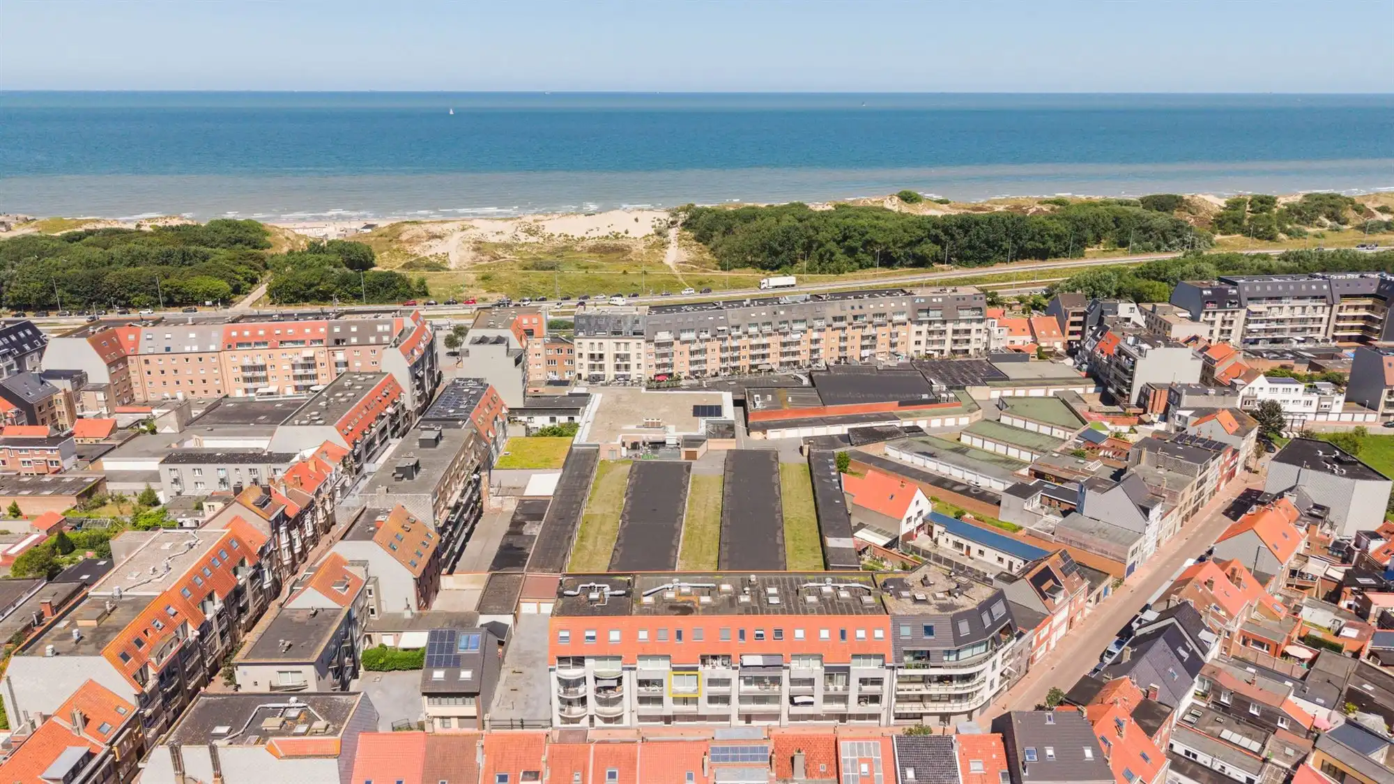 Instapklaar appartement vlakbij zee foto 18