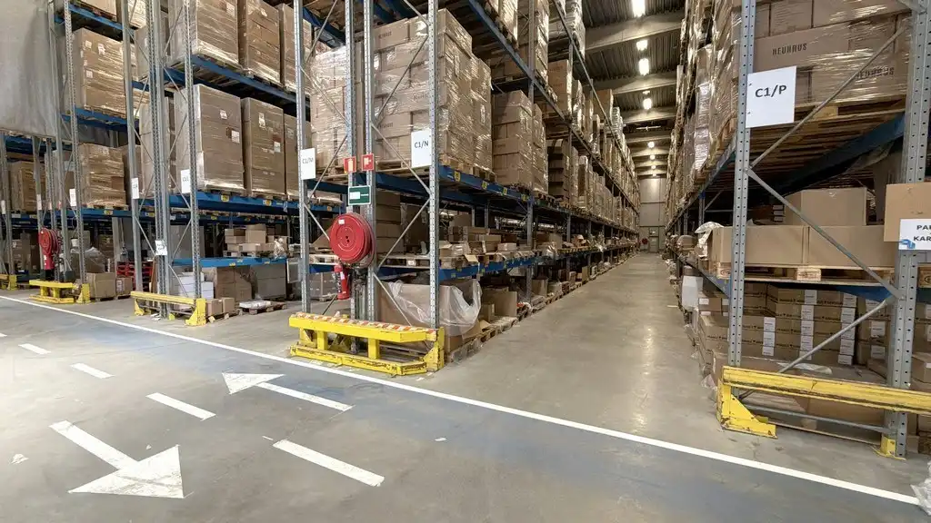 Logistiek magazijn te huur in industriezone van Londerzeel foto 8