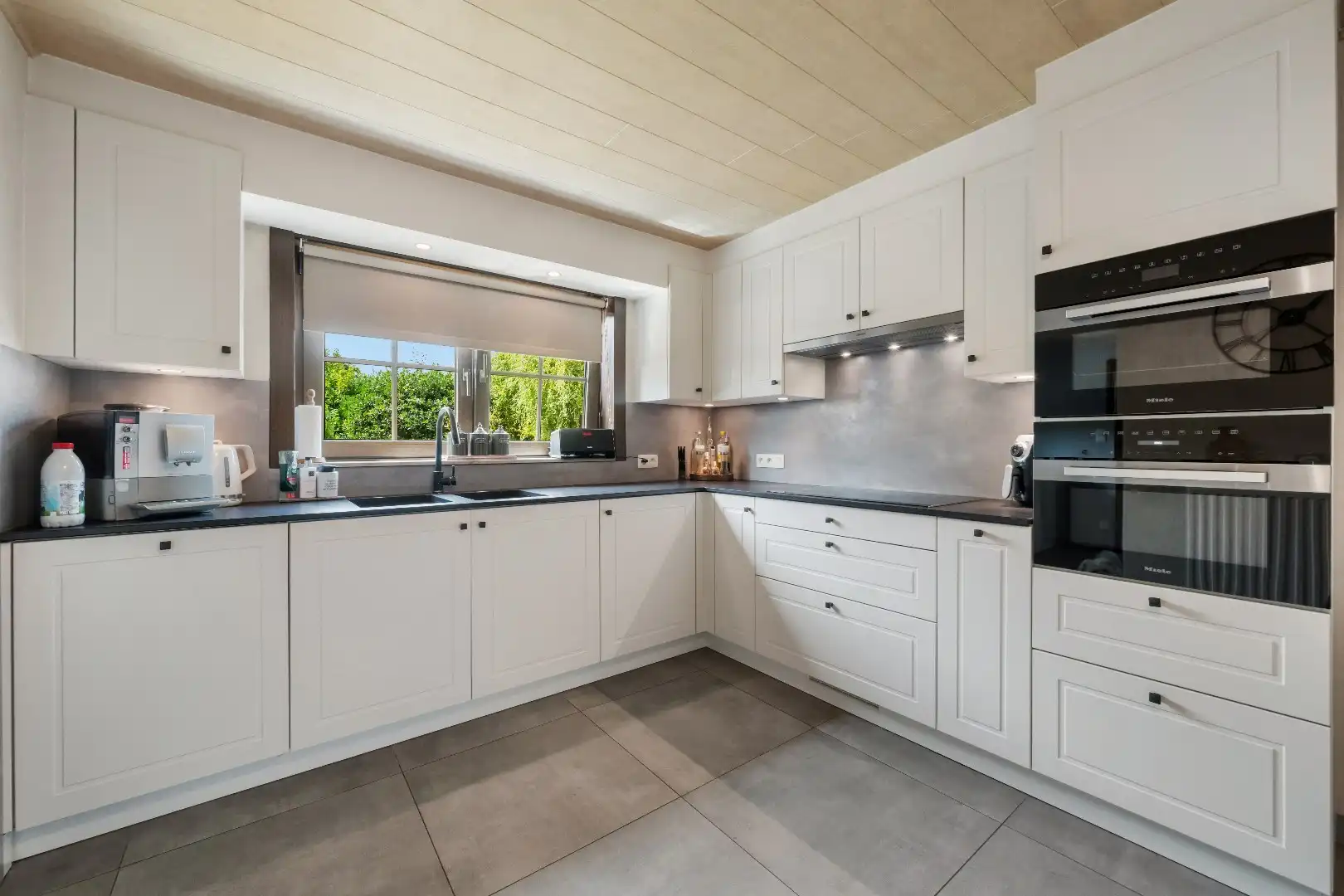Mooi gelegen bungalow foto 6