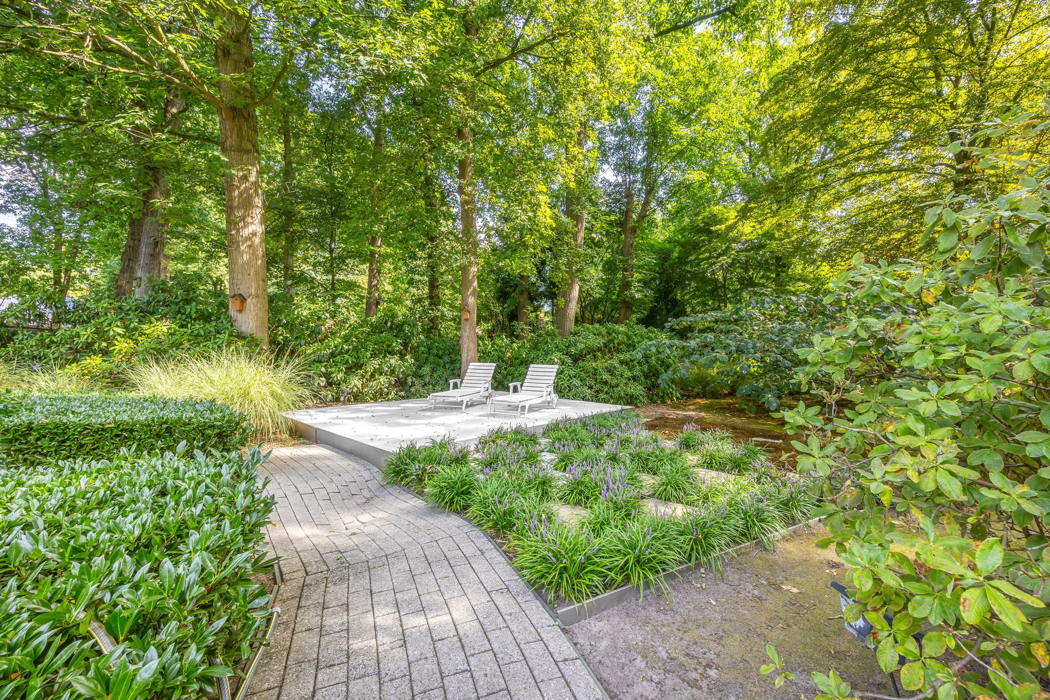 Architecten laagbouwwoning in groene, idyllische omgeving foto 19
