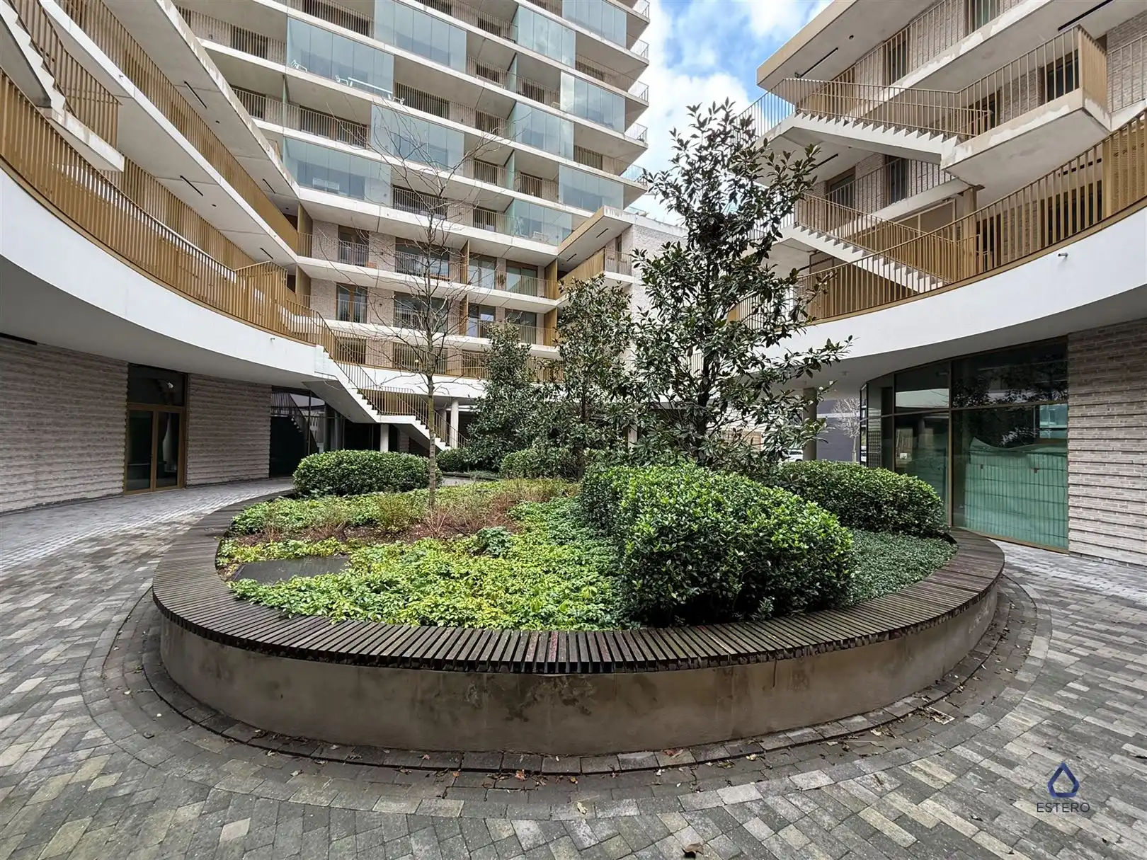 Luxe nieuwbouwappartement met dubbel terras op toplocatie foto 29