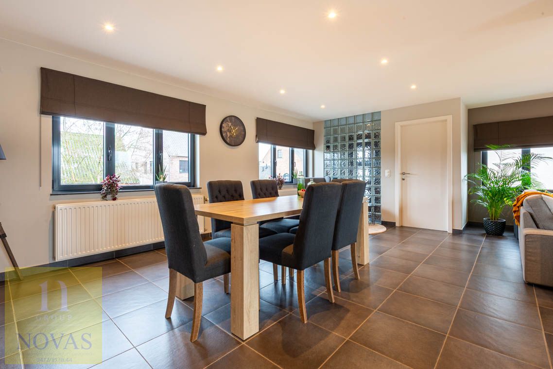 Unieke locatie, 3 slaapkamers, groot terras, heel ruime woonkamer foto 8