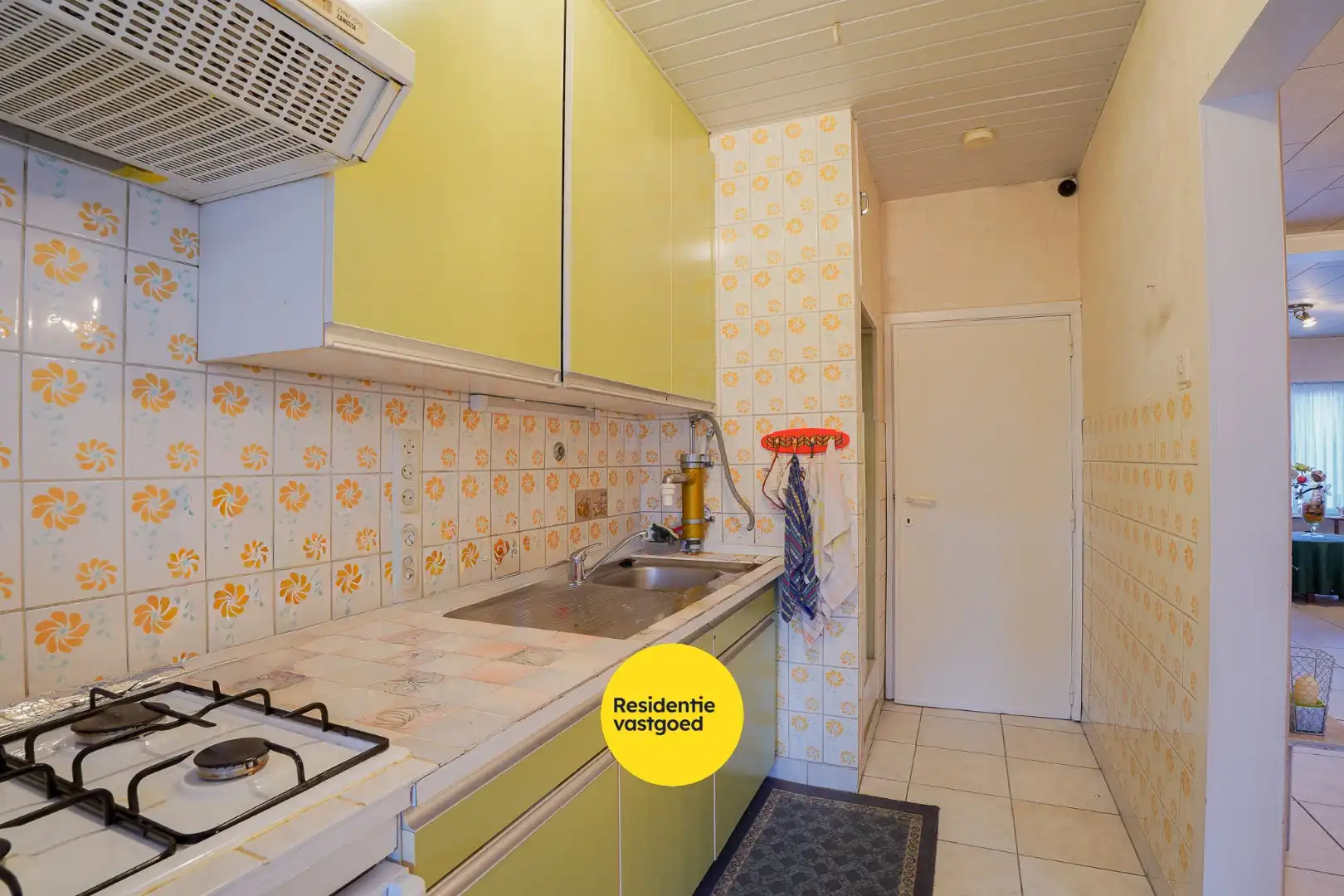 Ruime woning met zuidgerichte tuin te Sint-Michiels foto 7