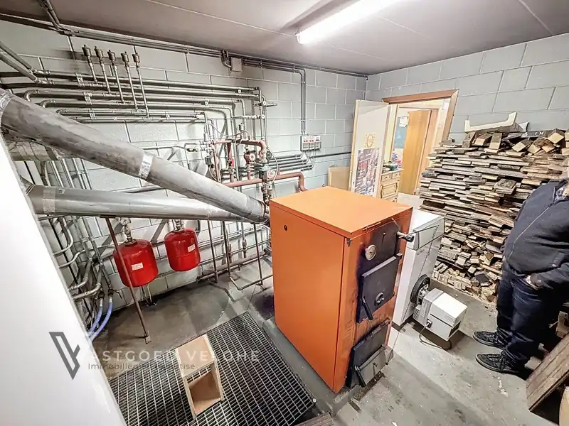🏭 Multifunctioneel industriepand met loods, woon-/atelierinrichting en uitbreidingspotentieel met een totale nuttige oppervlakte van 1300m² ! foto 14