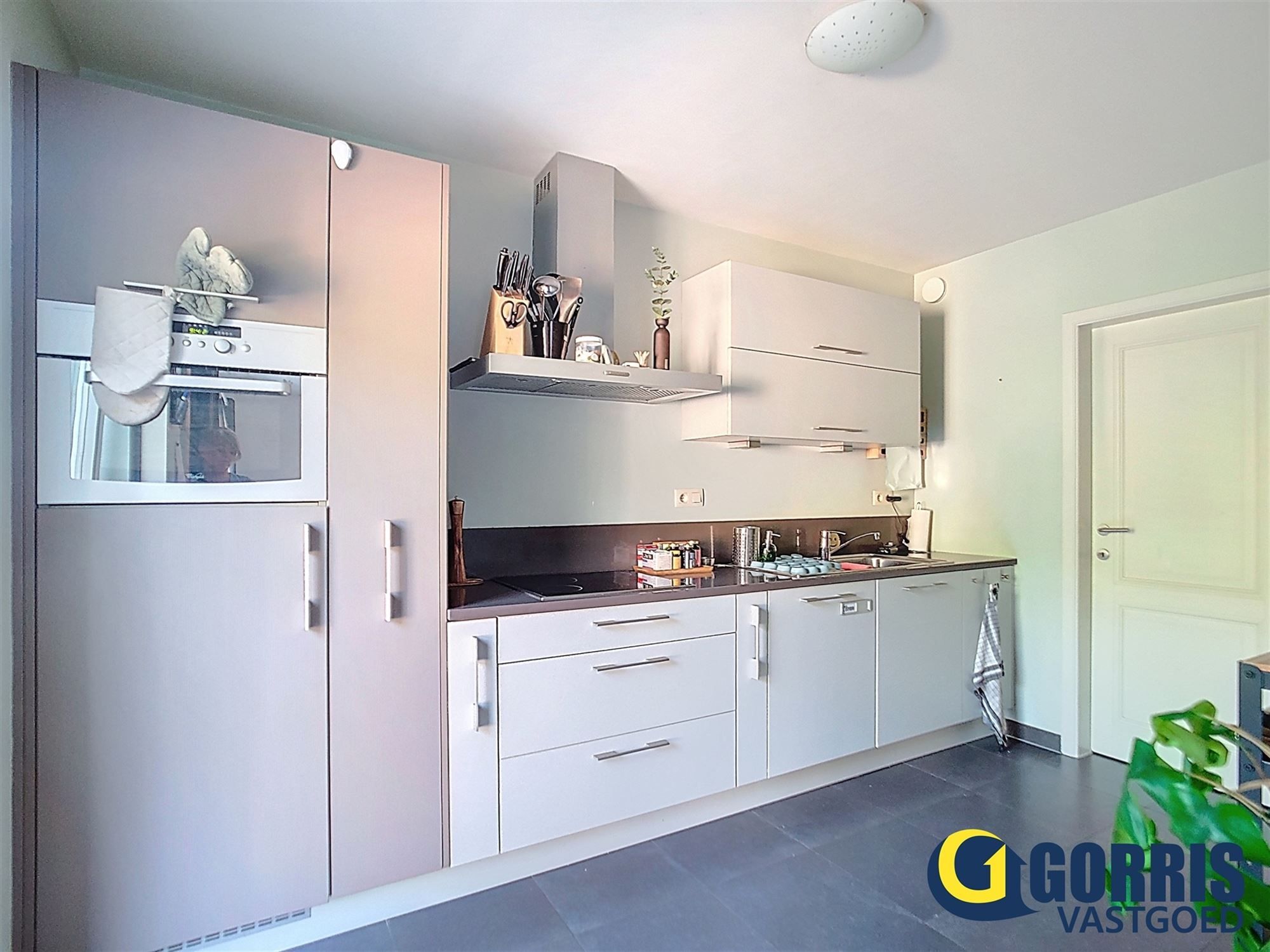 Prachtig ruim gelijkvloers appartement in het centrum van Heist foto 4