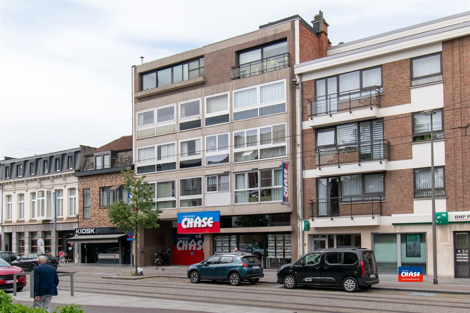 Appartement met 2 slaapkamers + terras foto {{pictureIndex}}