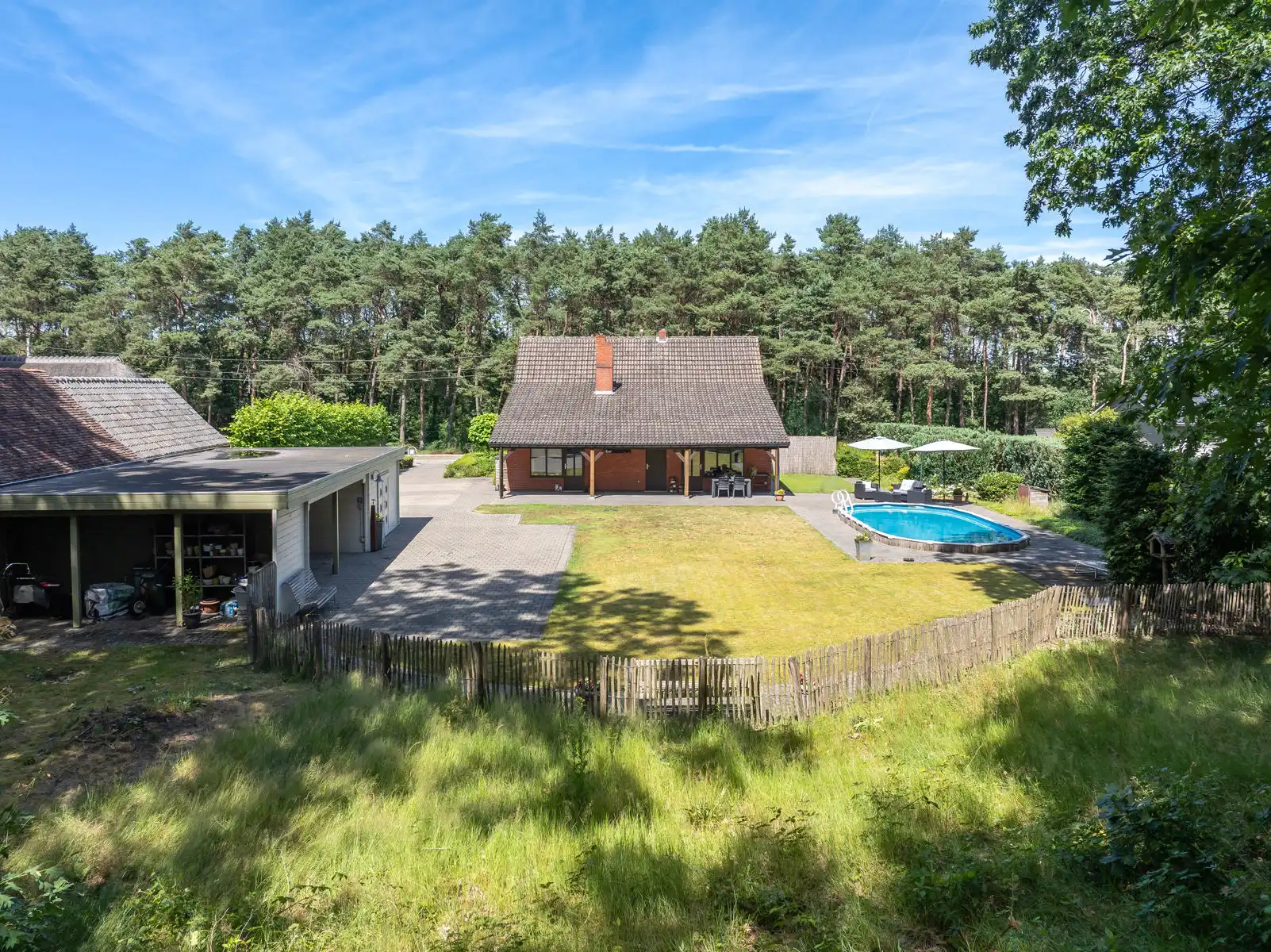Unieke ligging, eigendom met veel mogelijkheden foto 21