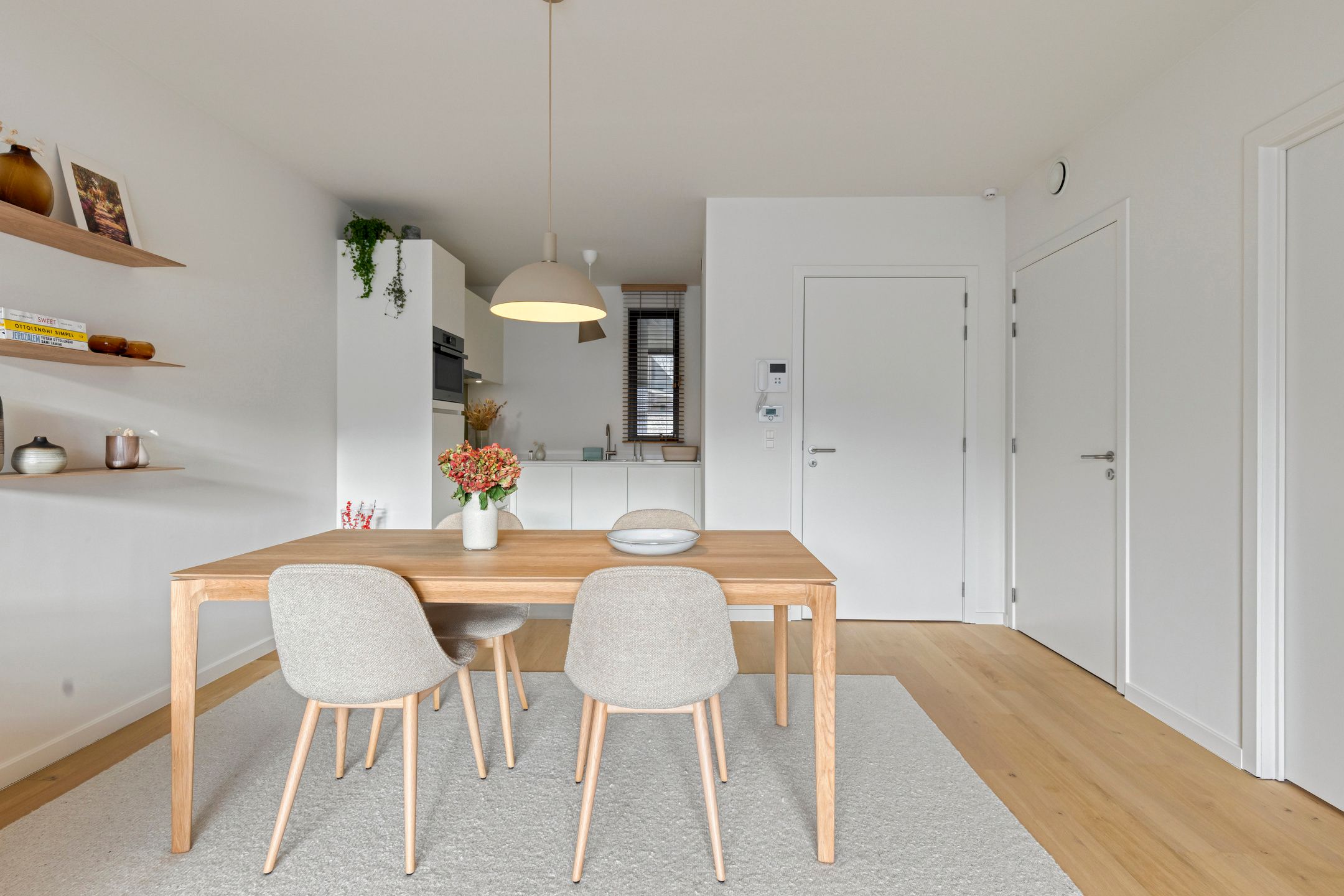 Recent, energiezuinig appartement met één slaapkamer  foto 2