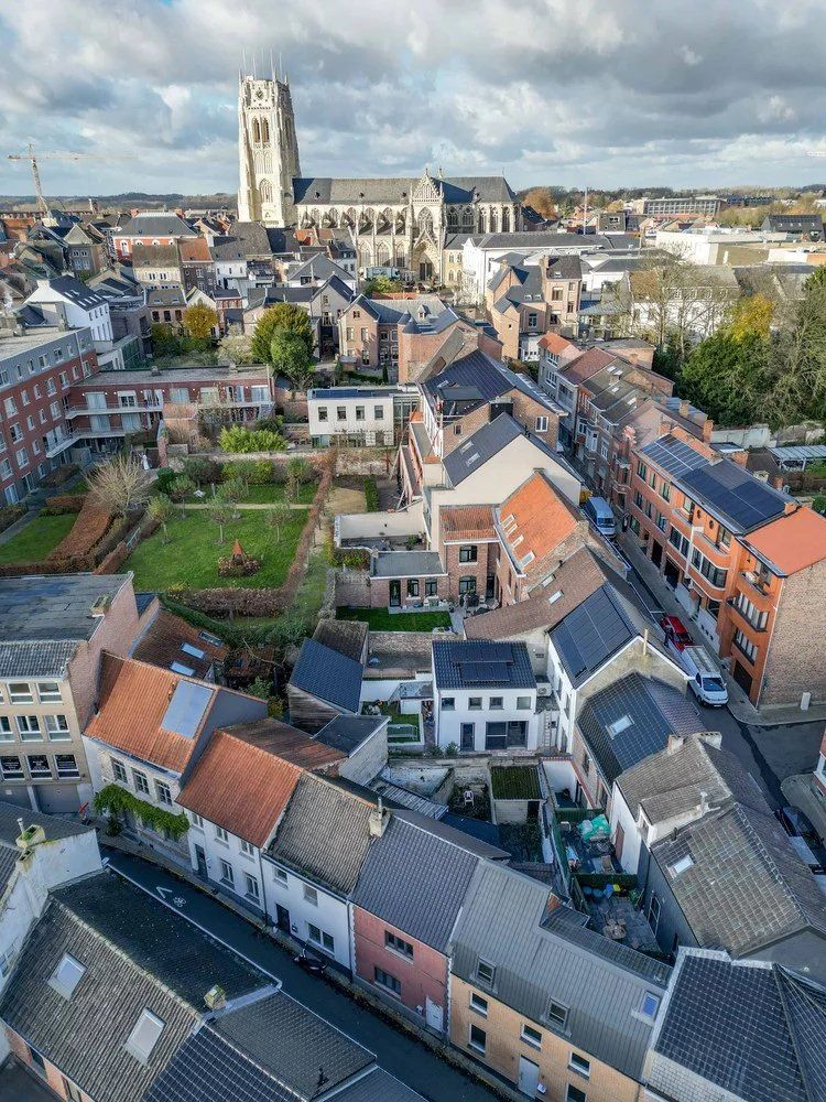 Gerenoveerde casco rijwoning in het hart van Tongeren foto 26