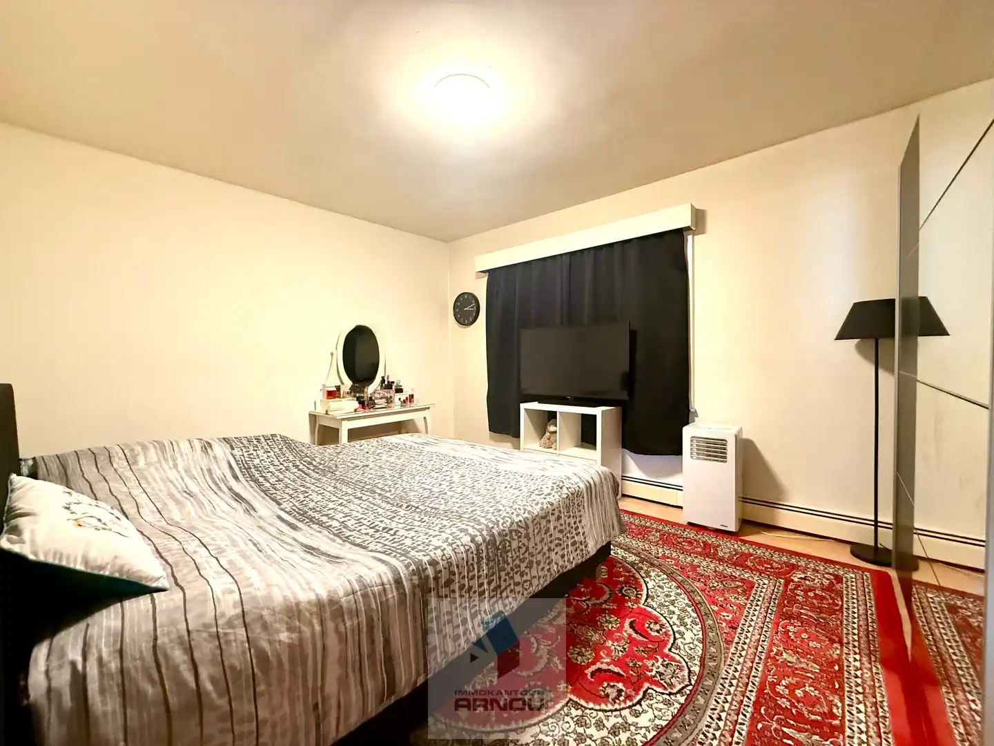 Ruim en lichtrijk appartement met 3 slaapkamers foto 11