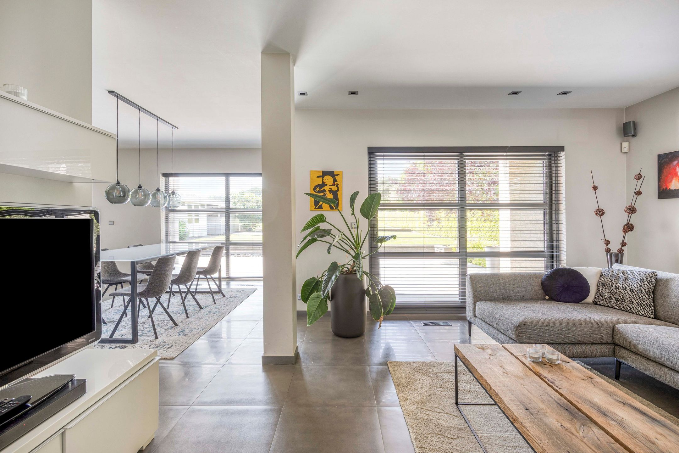 Prachtige villa op ruim perceel met mooi vergezicht foto 7