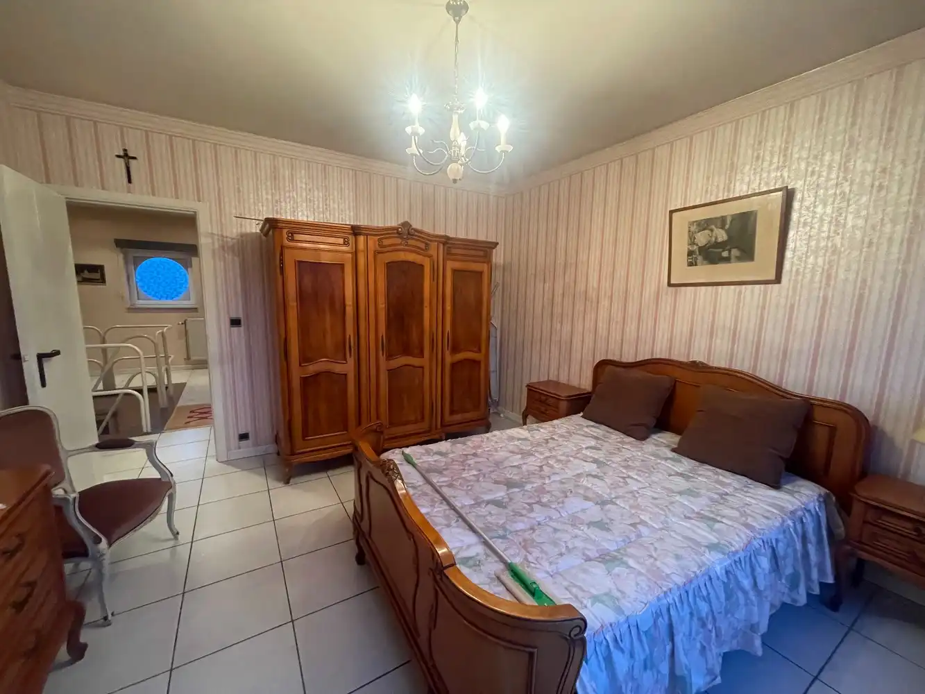 Gunstig gelegen woning met groot terras/tuin + een inpandige én een aparte garage foto 16